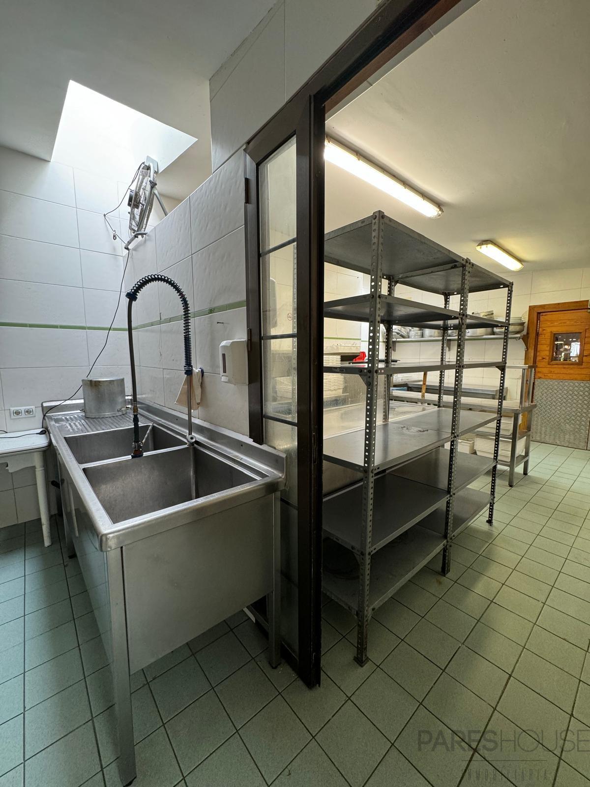 For rent of commercial in Peralada