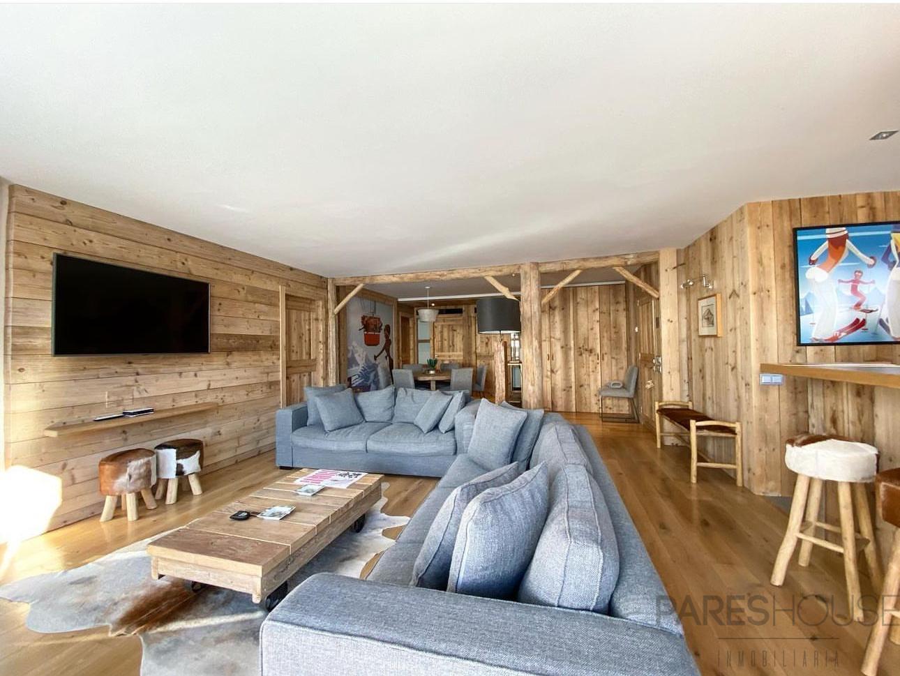 For rent of apartment in Vielha e Mijaran