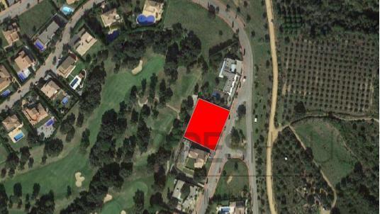 Venta de terreno en Peralada
