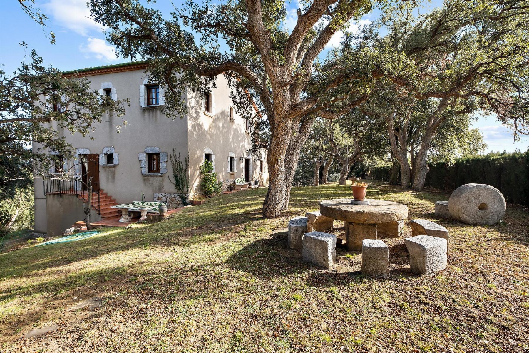 Venta de masía en Darnius