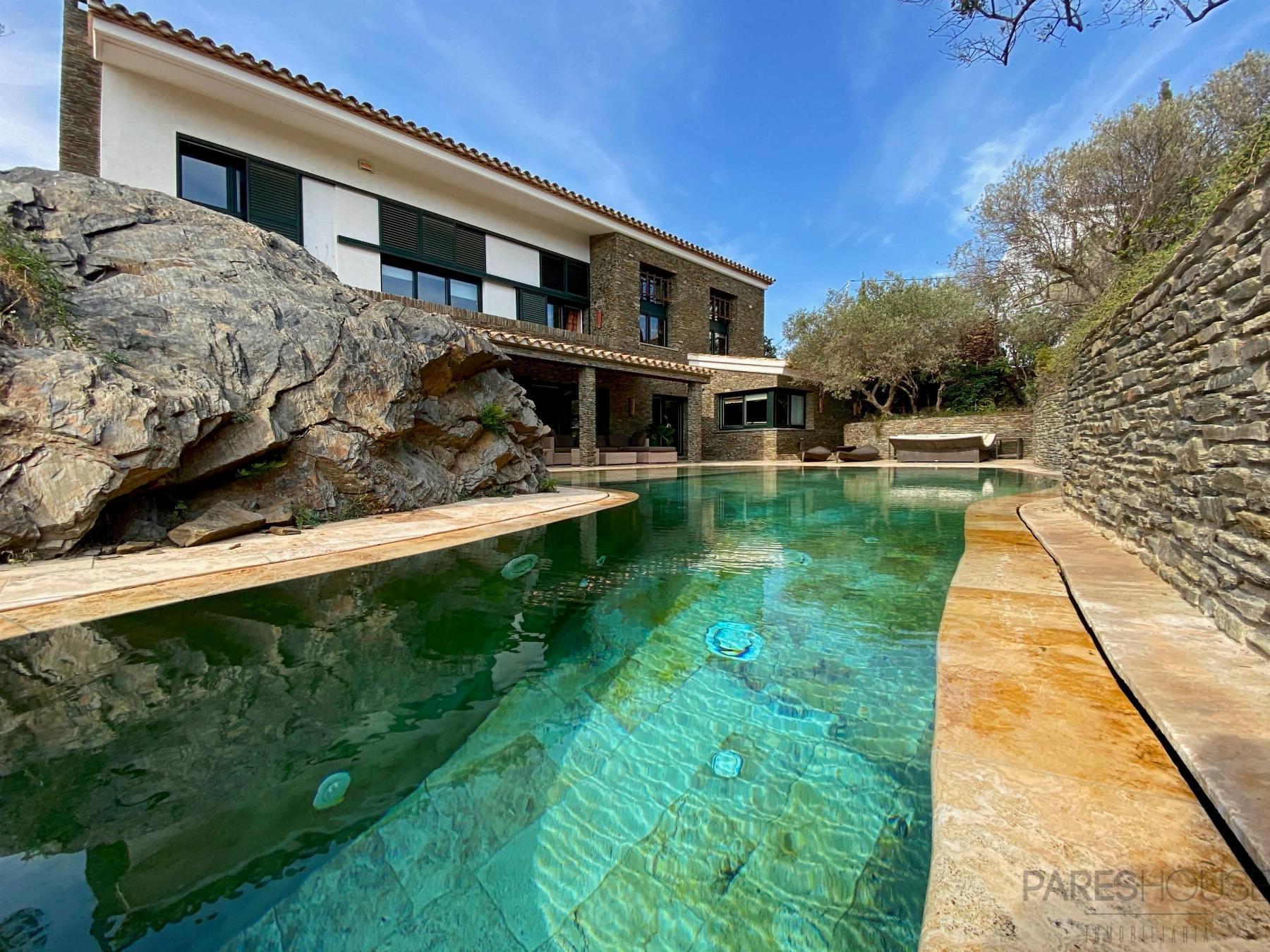 For sale of chalet in Cadaqués