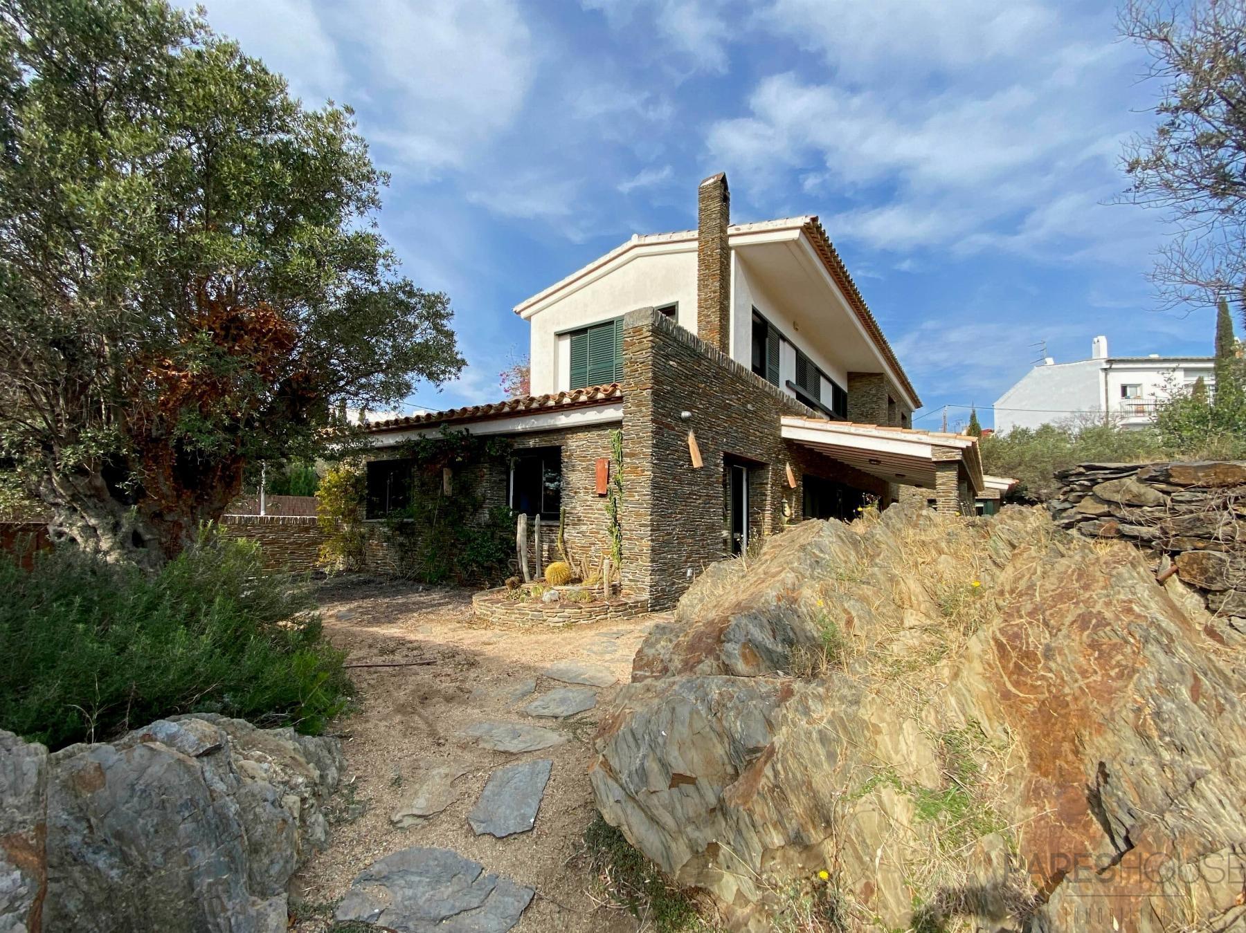 For sale of chalet in Cadaqués