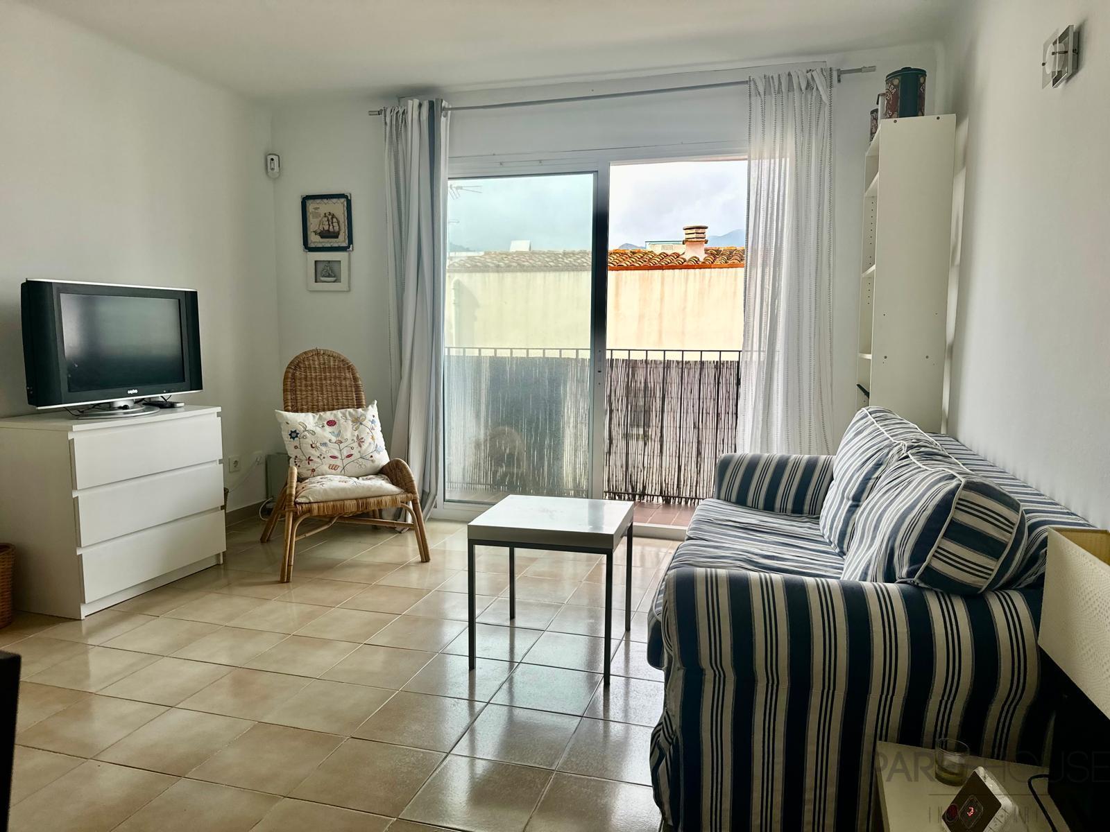 For sale of apartment in Puerto de la Selva