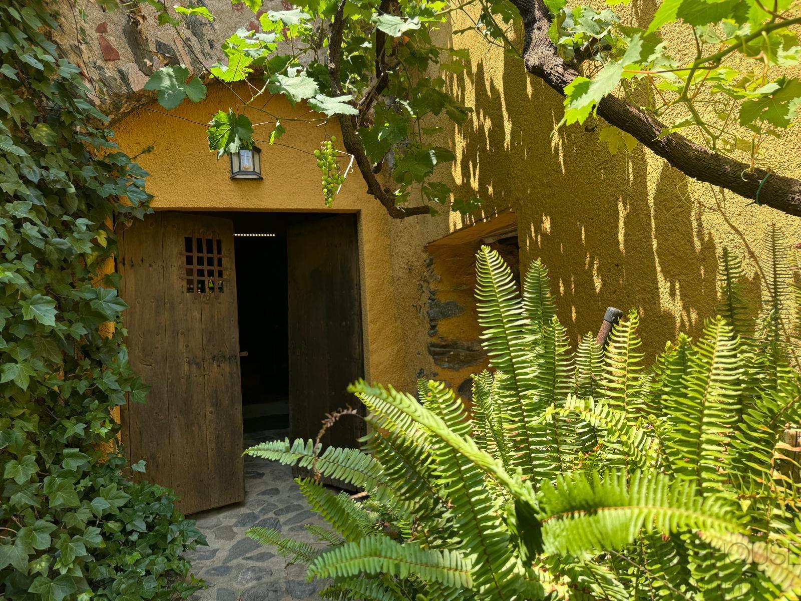 Venta de casa en Garriguella