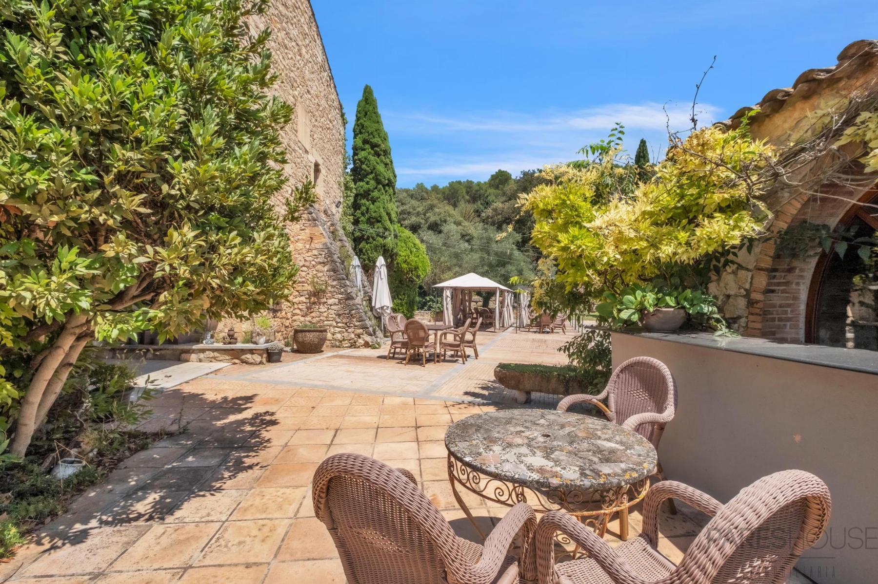 Venta de masía en Sant Julià de Ramis