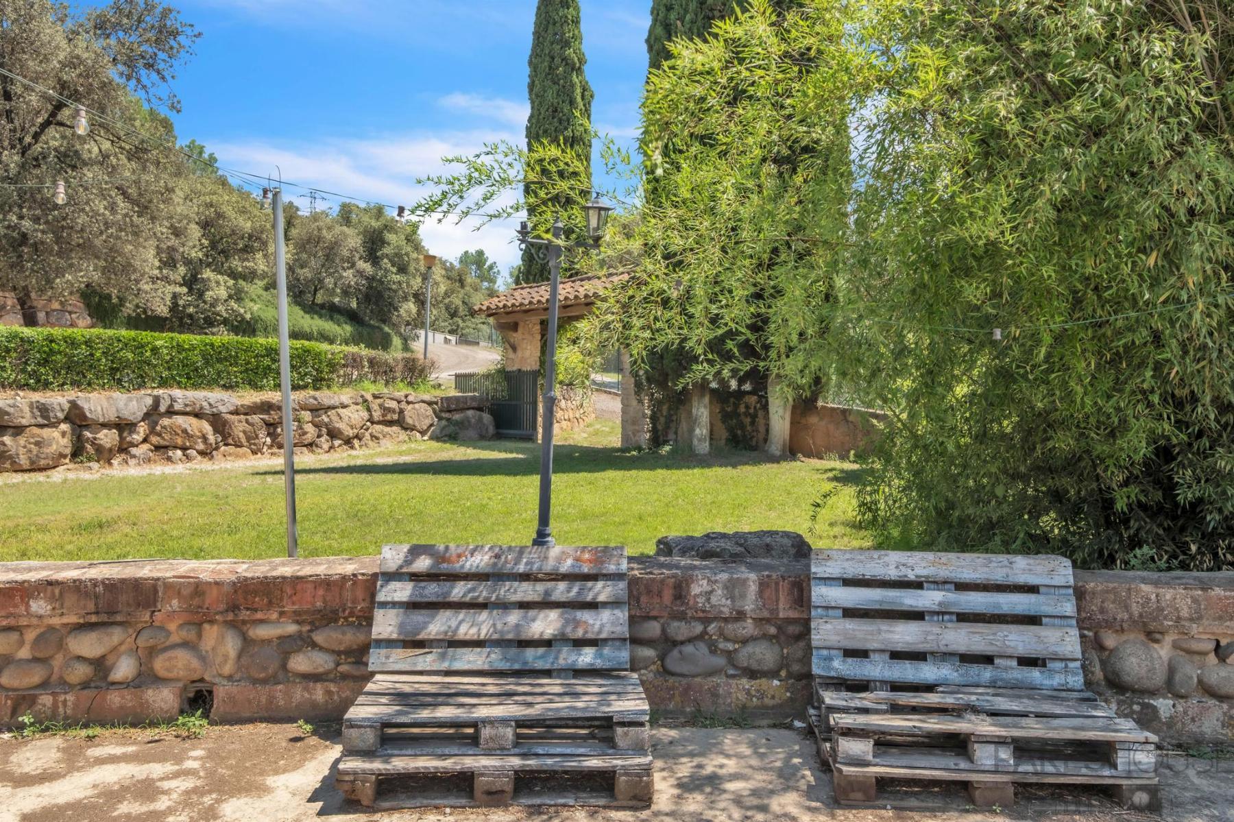 Venta de masía en Sant Julià de Ramis