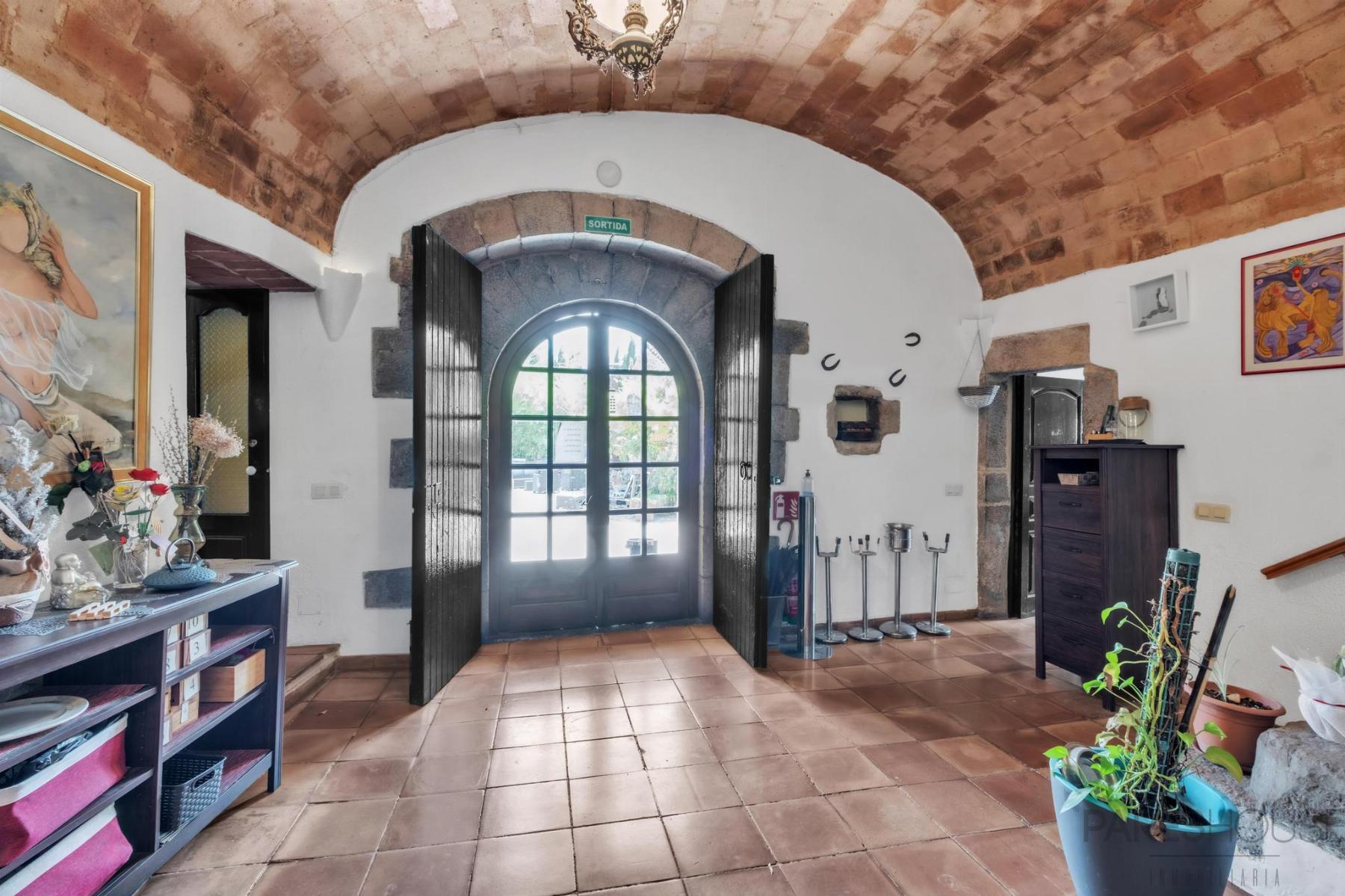 Venta de masía en Sant Julià de Ramis