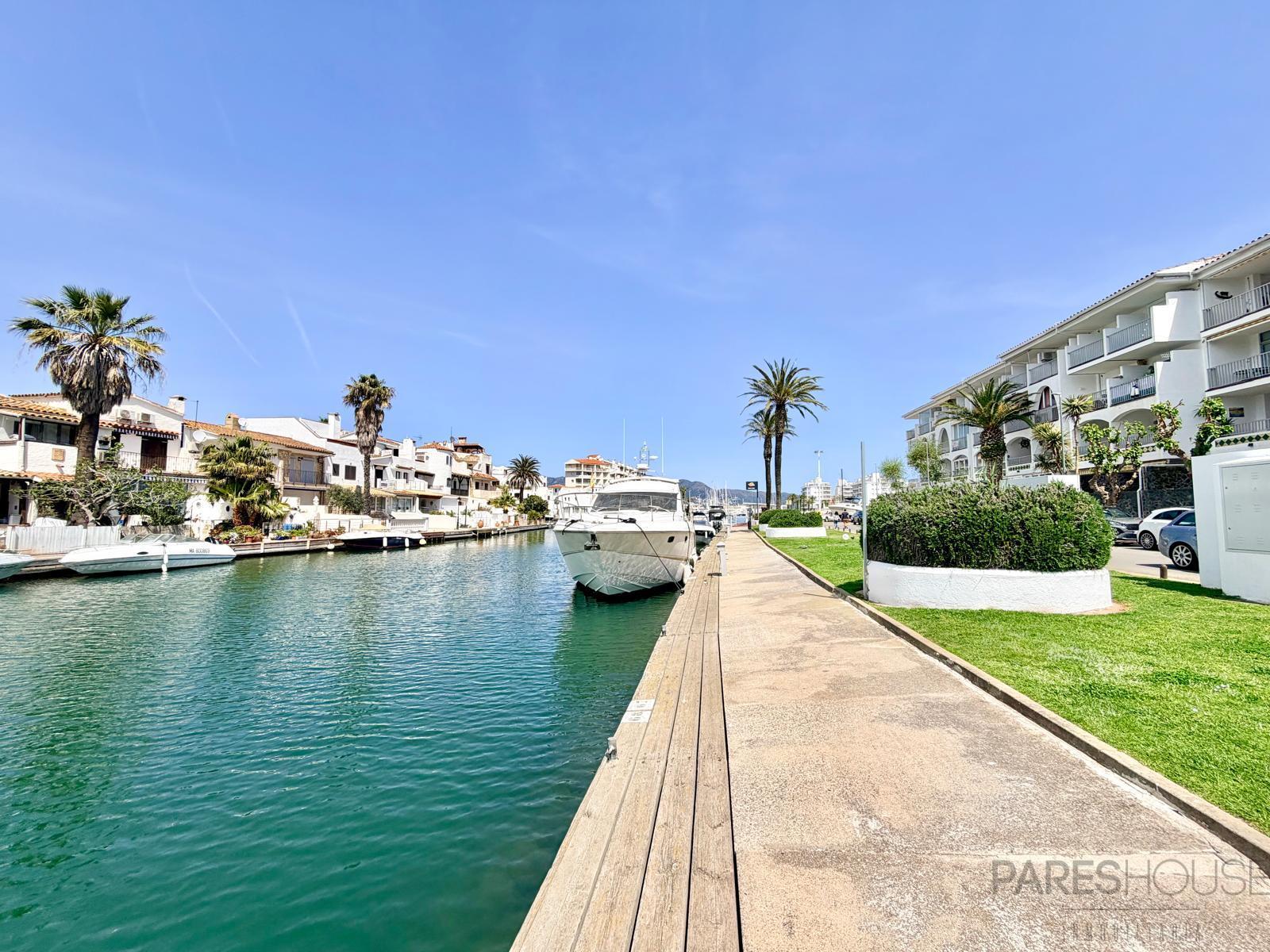 Venta de apartamento en Empuriabrava