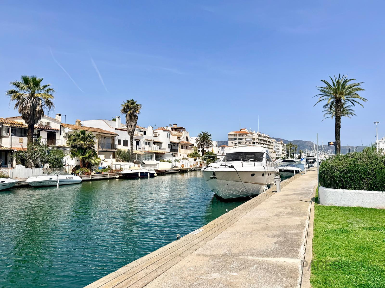 Venta de apartamento en Empuriabrava
