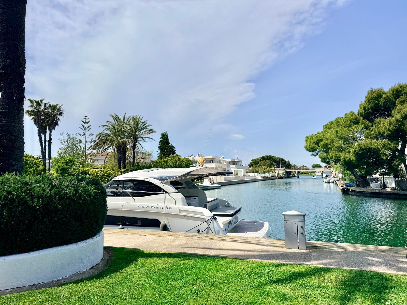 Venta de apartamento en Empuriabrava