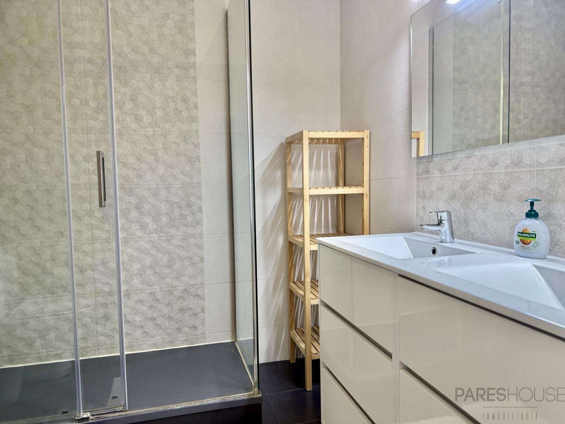 Venta de piso en Abrera