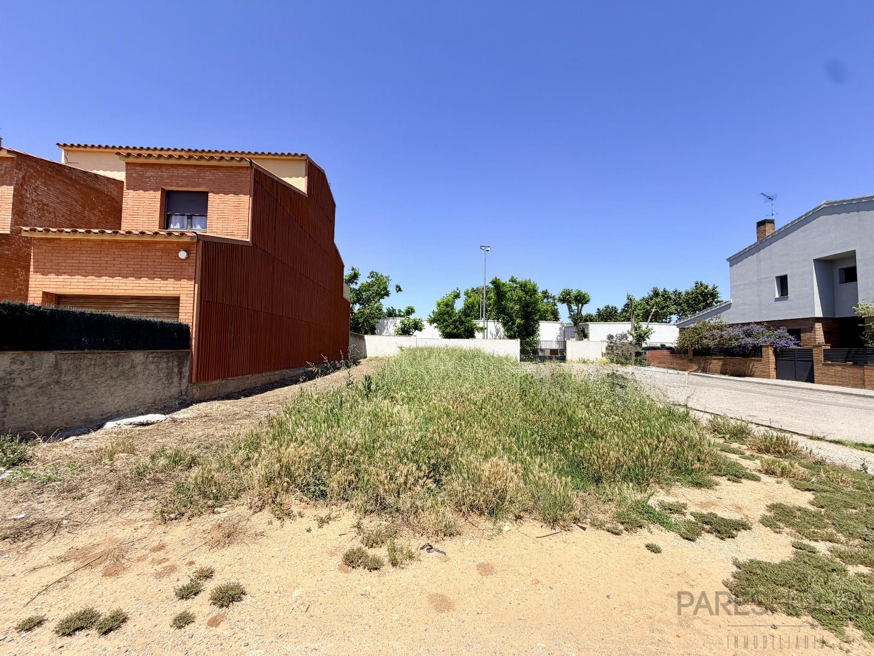 Venta de terreno en Peralada