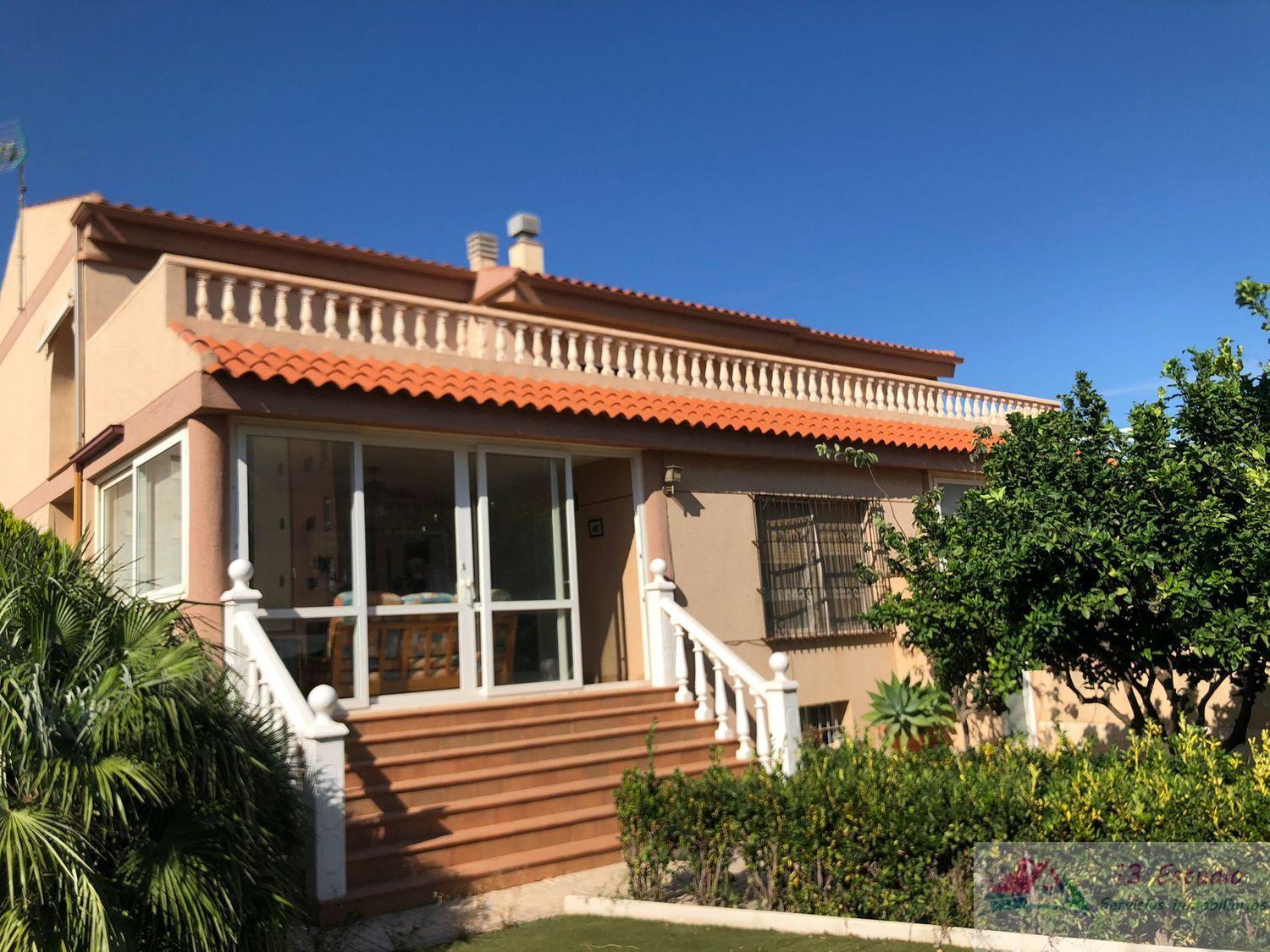 For sale of house in Cartagena