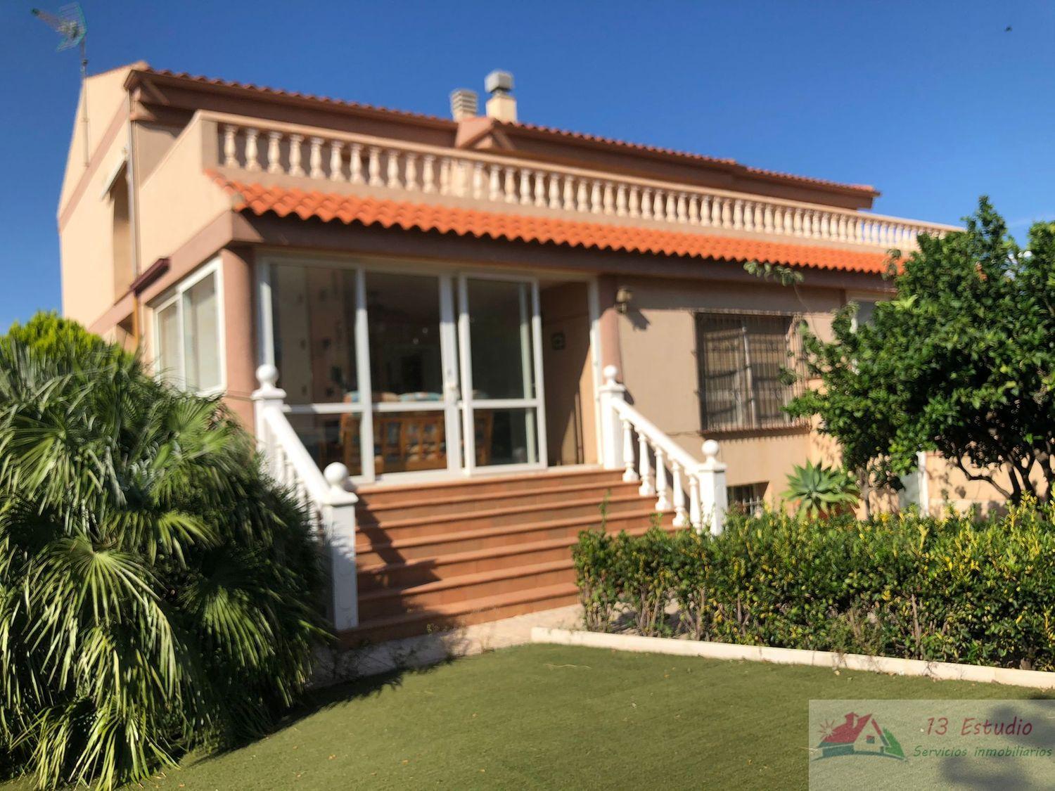 For sale of house in Cartagena