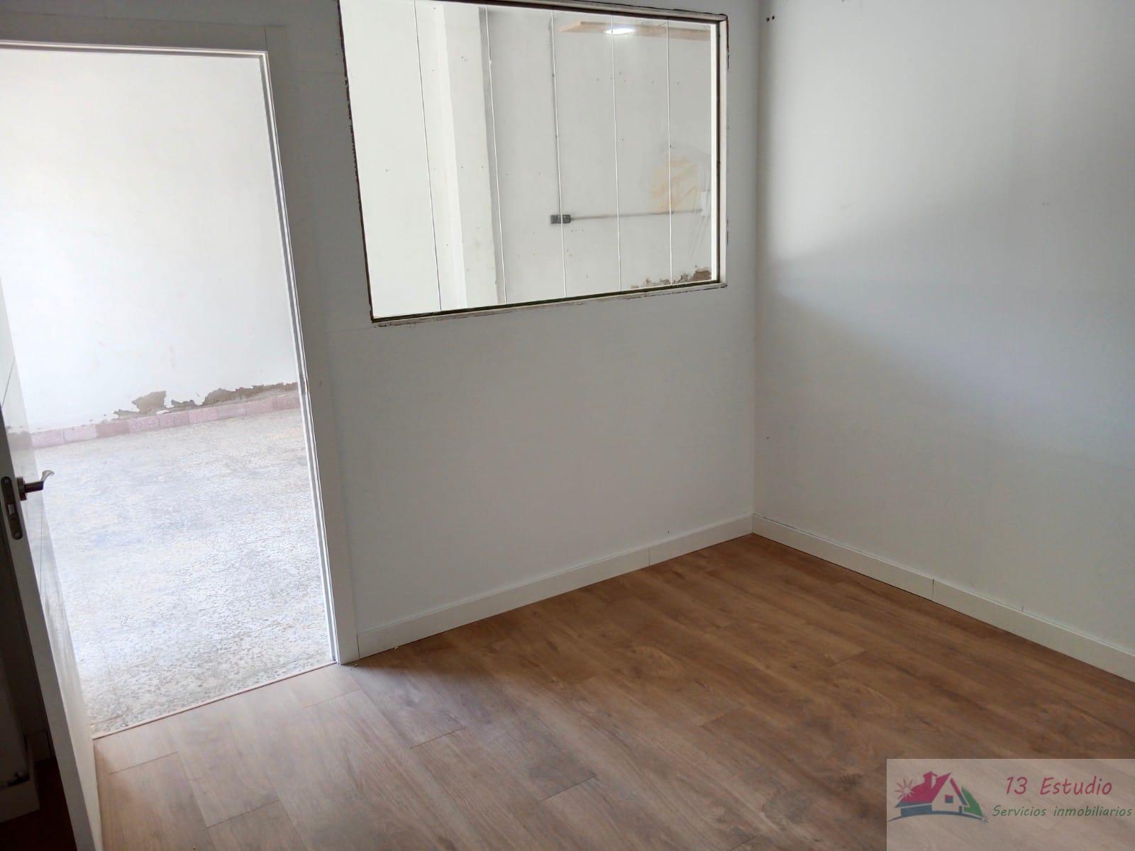 For rent of commercial in Cartagena