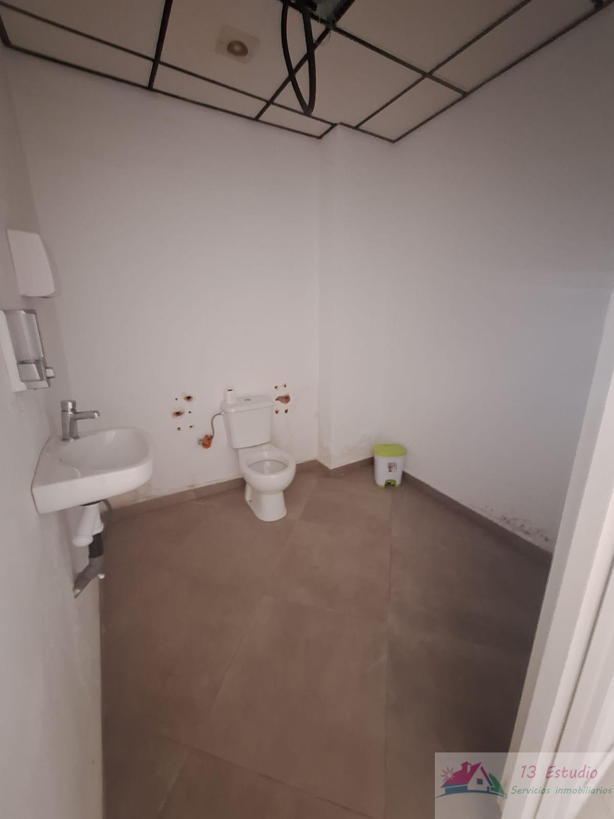 For rent of commercial in Cartagena