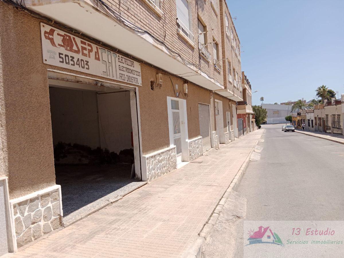 For sale of commercial in Cartagena