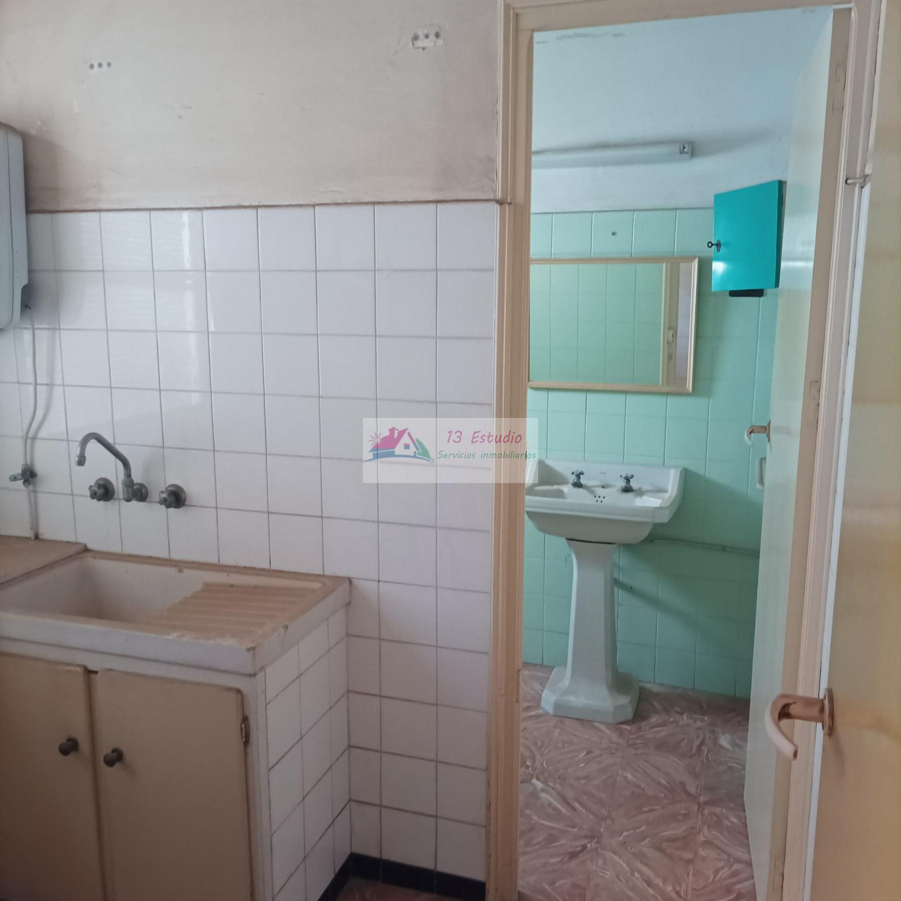 For sale of building in Cartagena