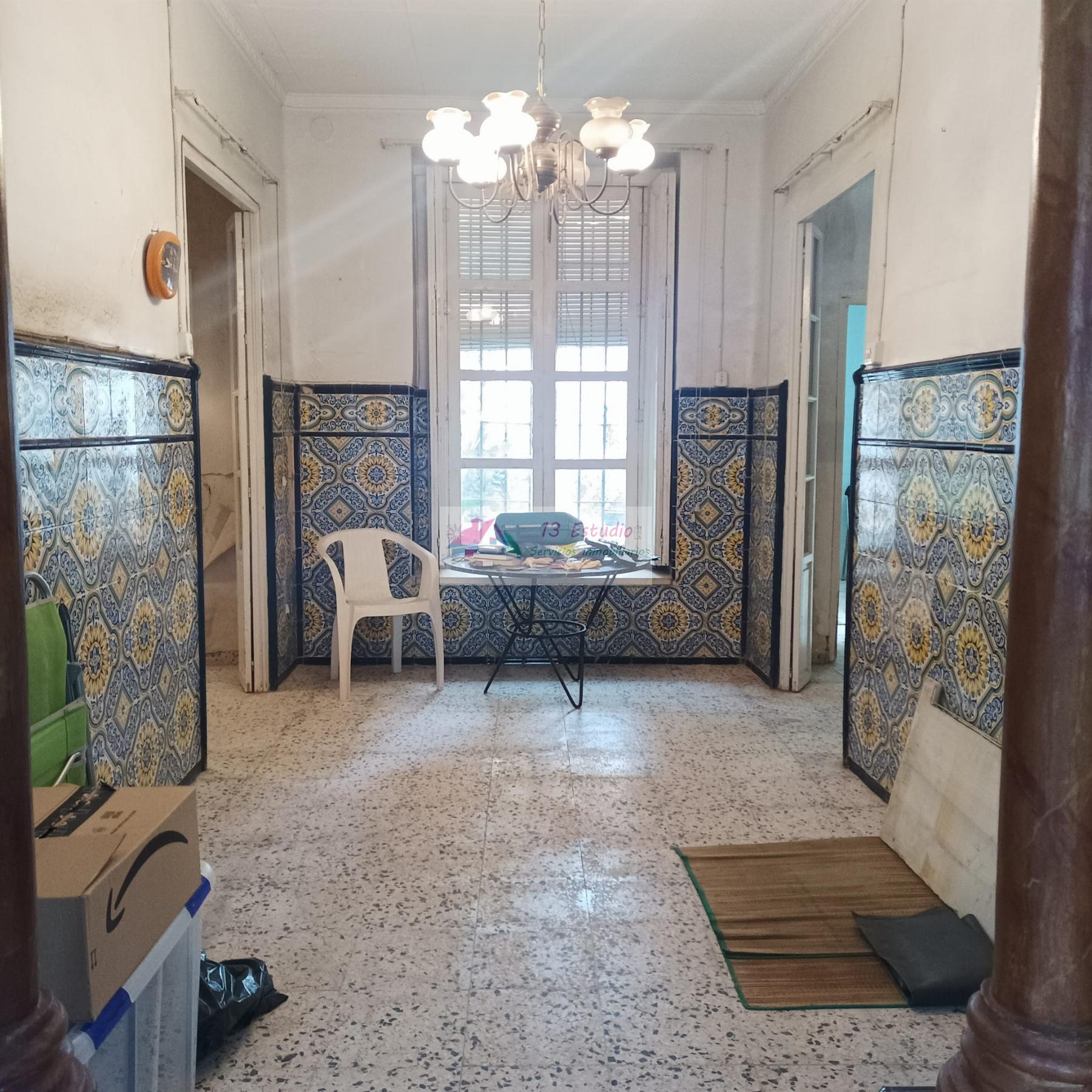 For sale of building in Cartagena
