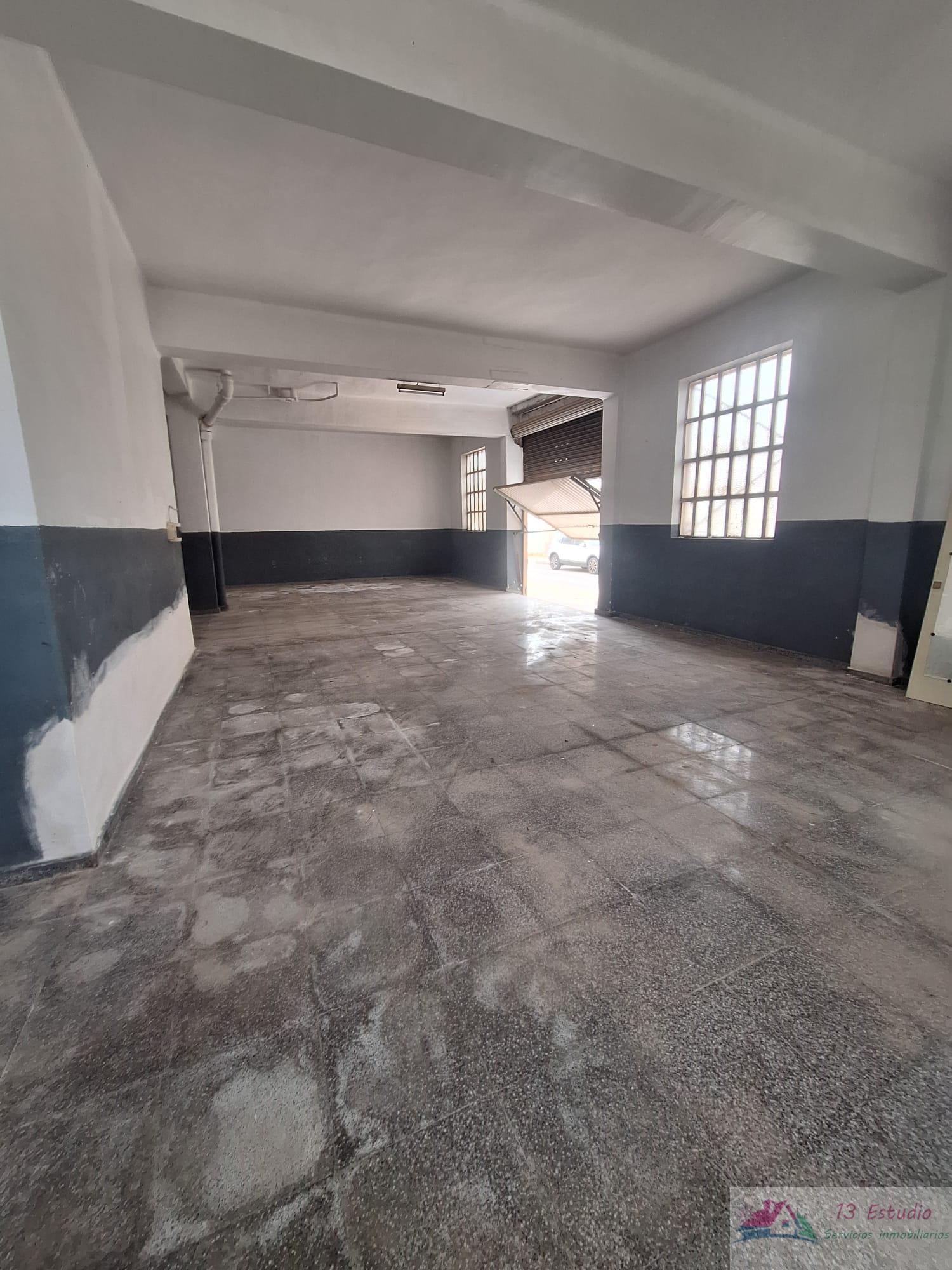 For rent of garage in Cartagena