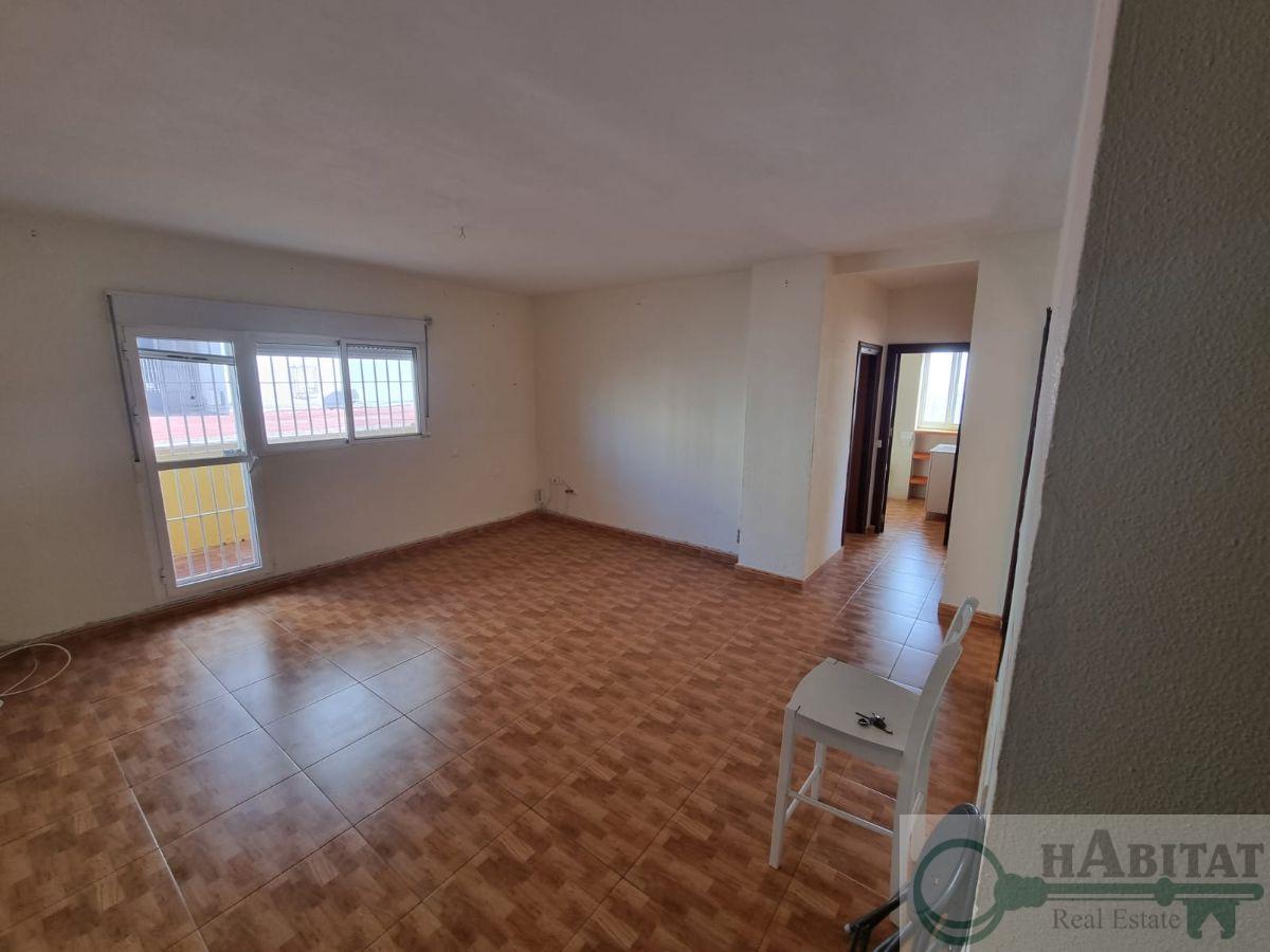 For sale of flat in San Fernando