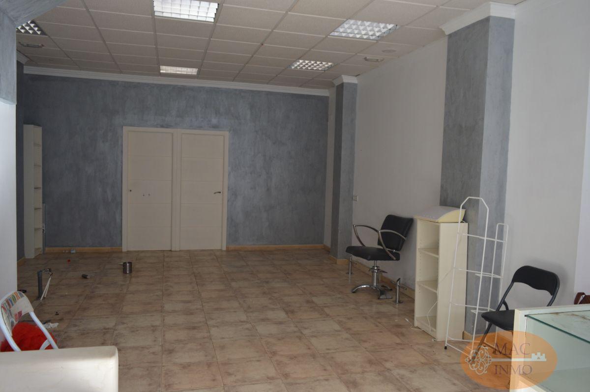 For sale of commercial in Puerto Serrano