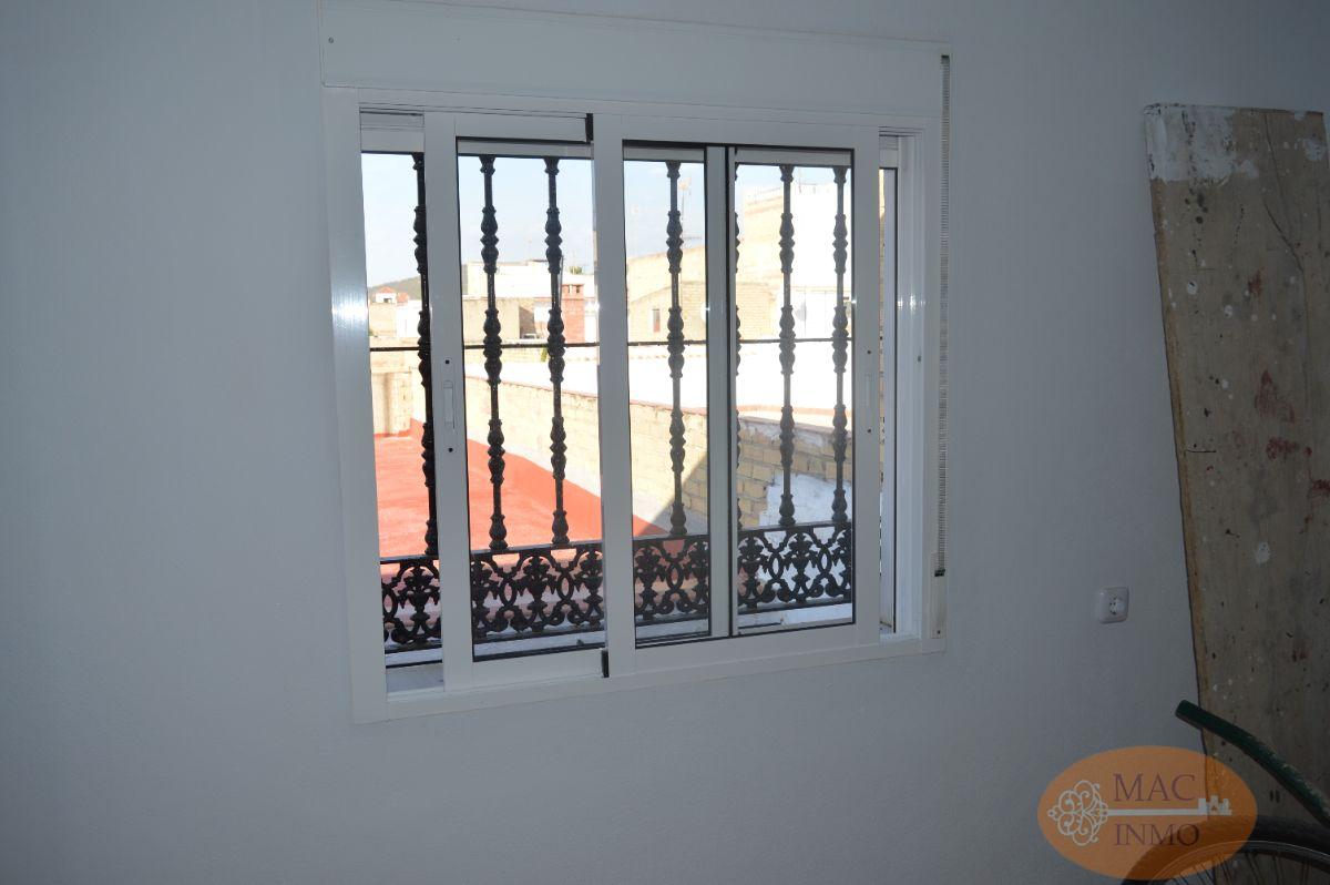 For sale of house in Puerto Serrano