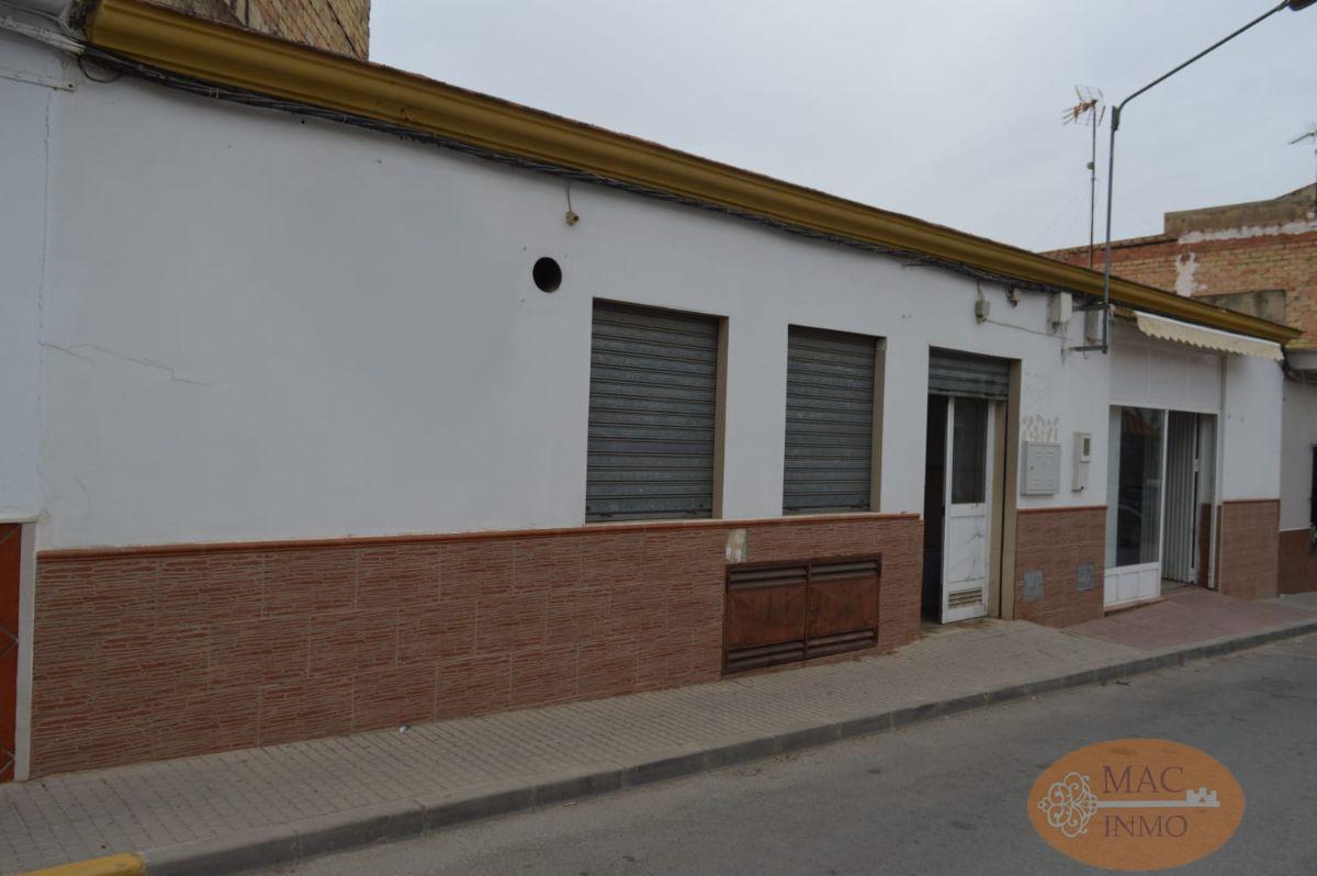 For sale of commercial in Puerto Serrano