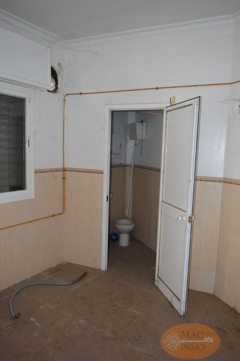 For sale of commercial in Puerto Serrano