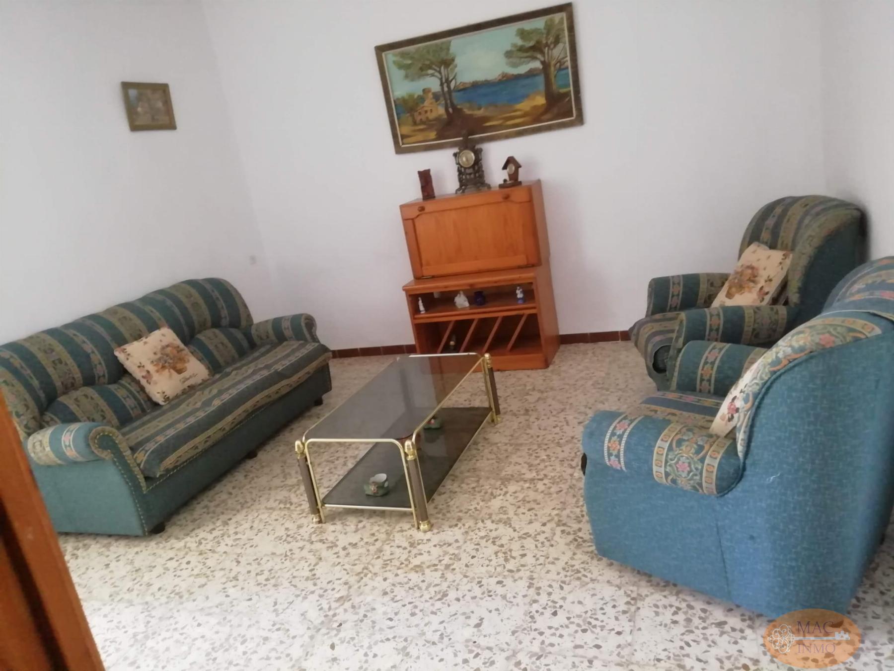 For sale of house in Puerto Serrano