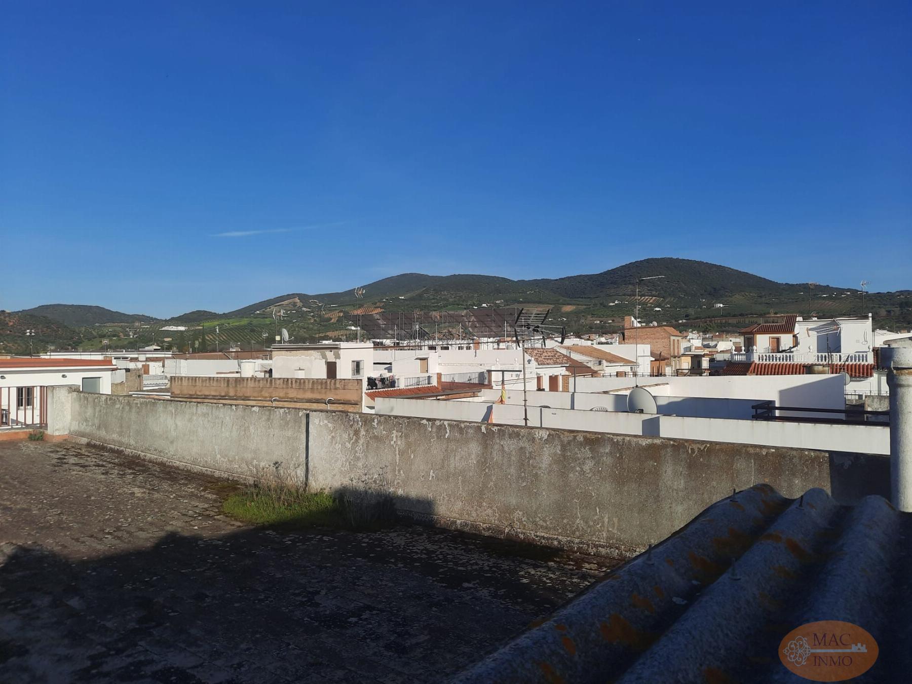 For sale of house in Puerto Serrano