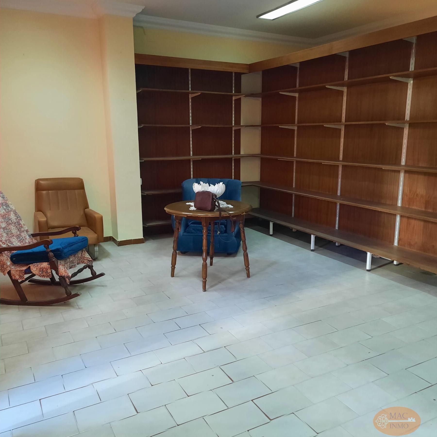 For sale of house in Puerto Serrano