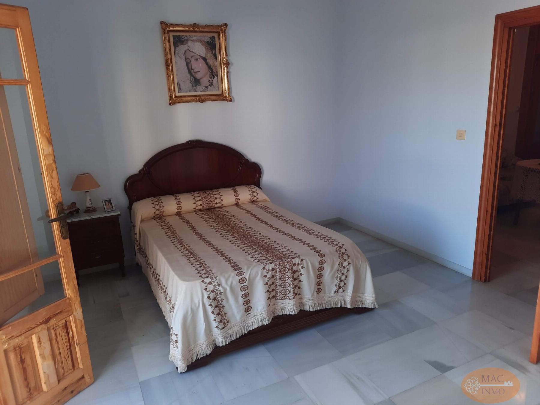 For sale of house in Puerto Serrano