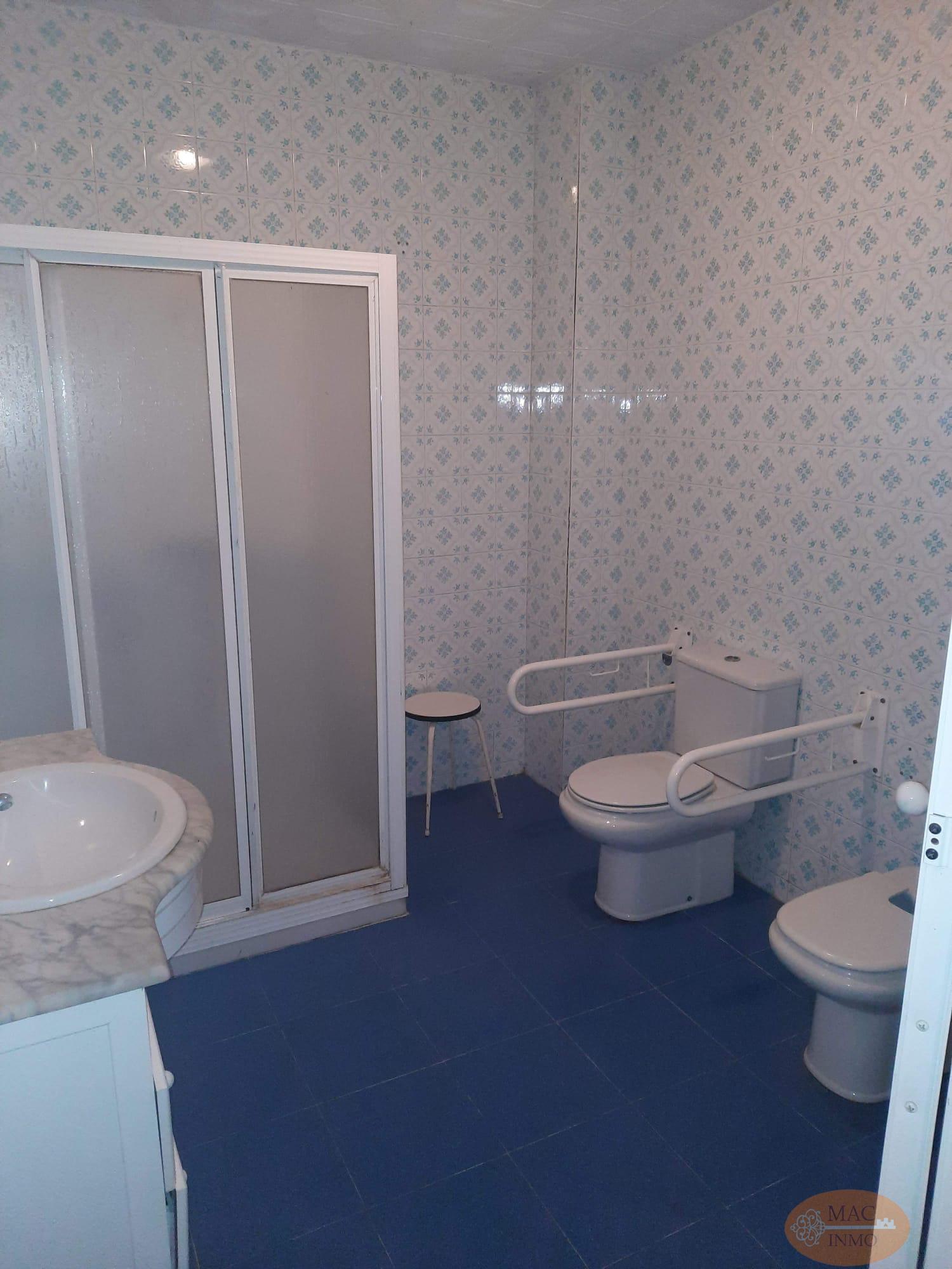 For sale of house in Puerto Serrano