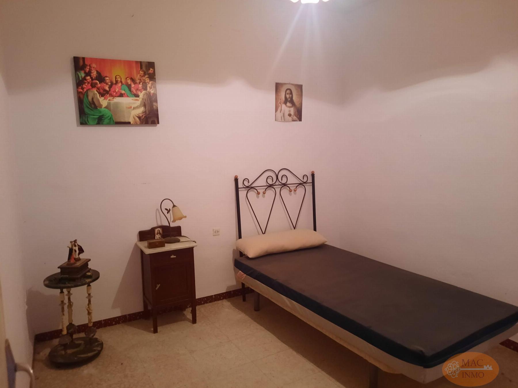 For sale of house in Puerto Serrano
