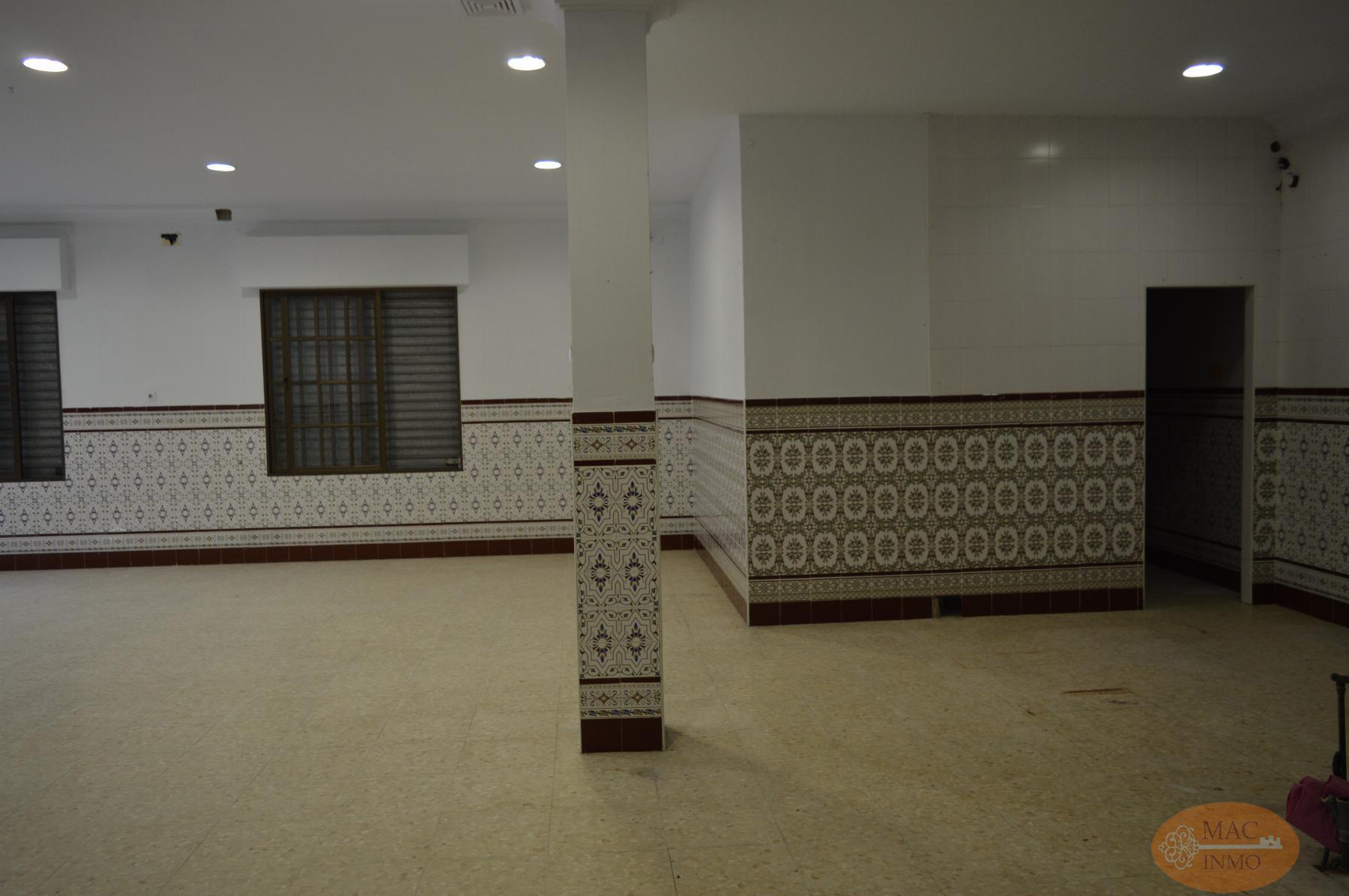 For sale of house in Puerto Serrano