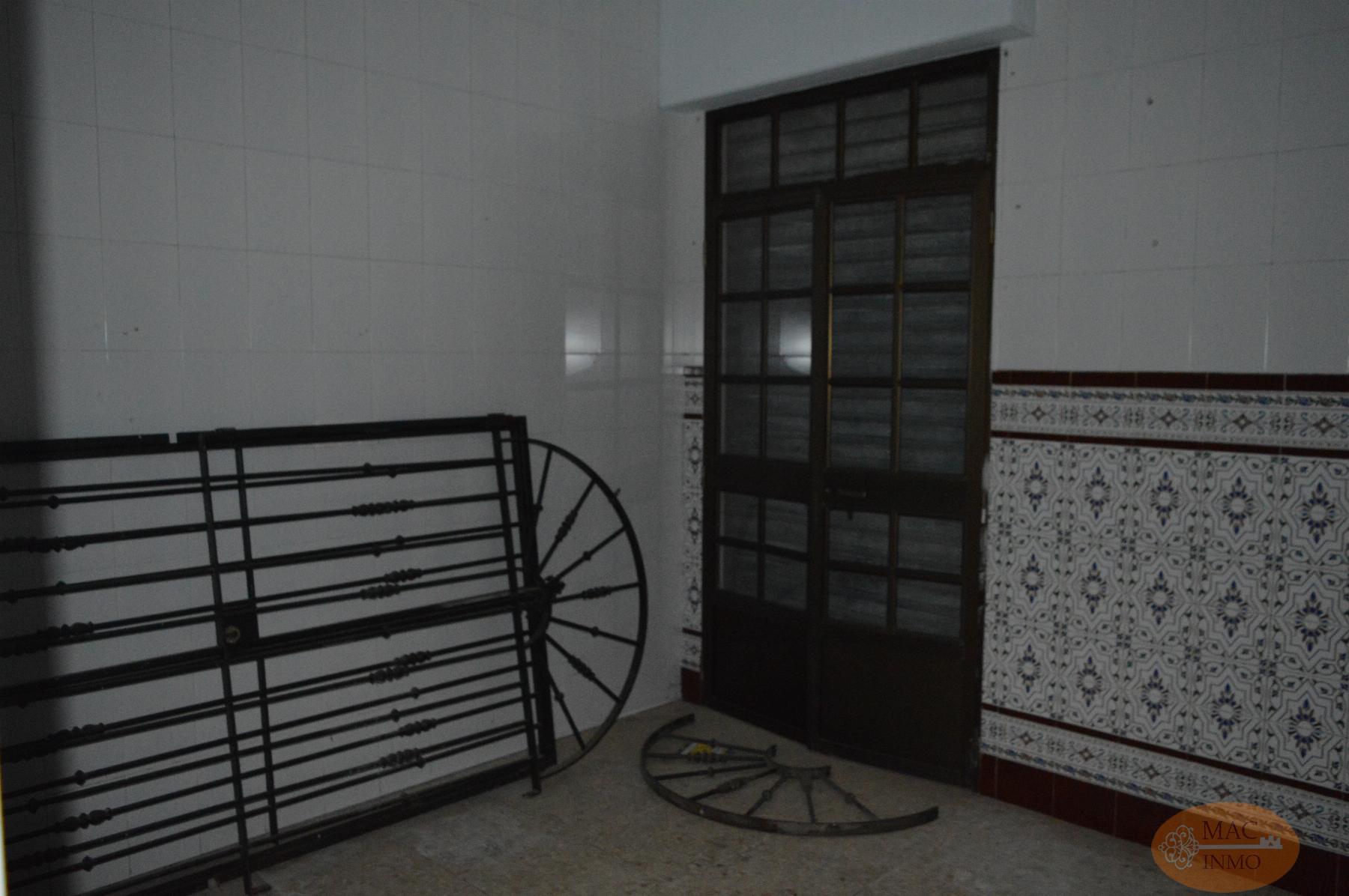 For sale of house in Puerto Serrano