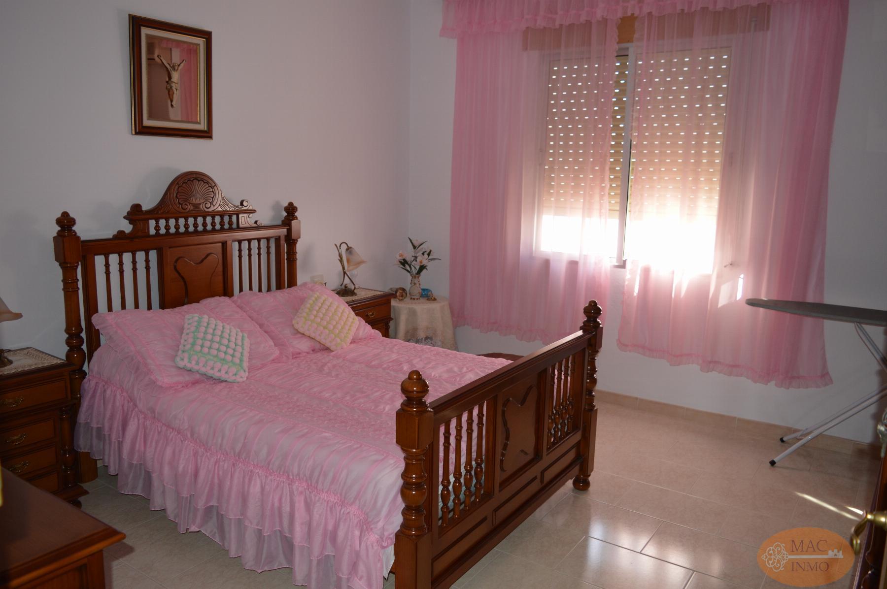 For sale of house in Puerto Serrano