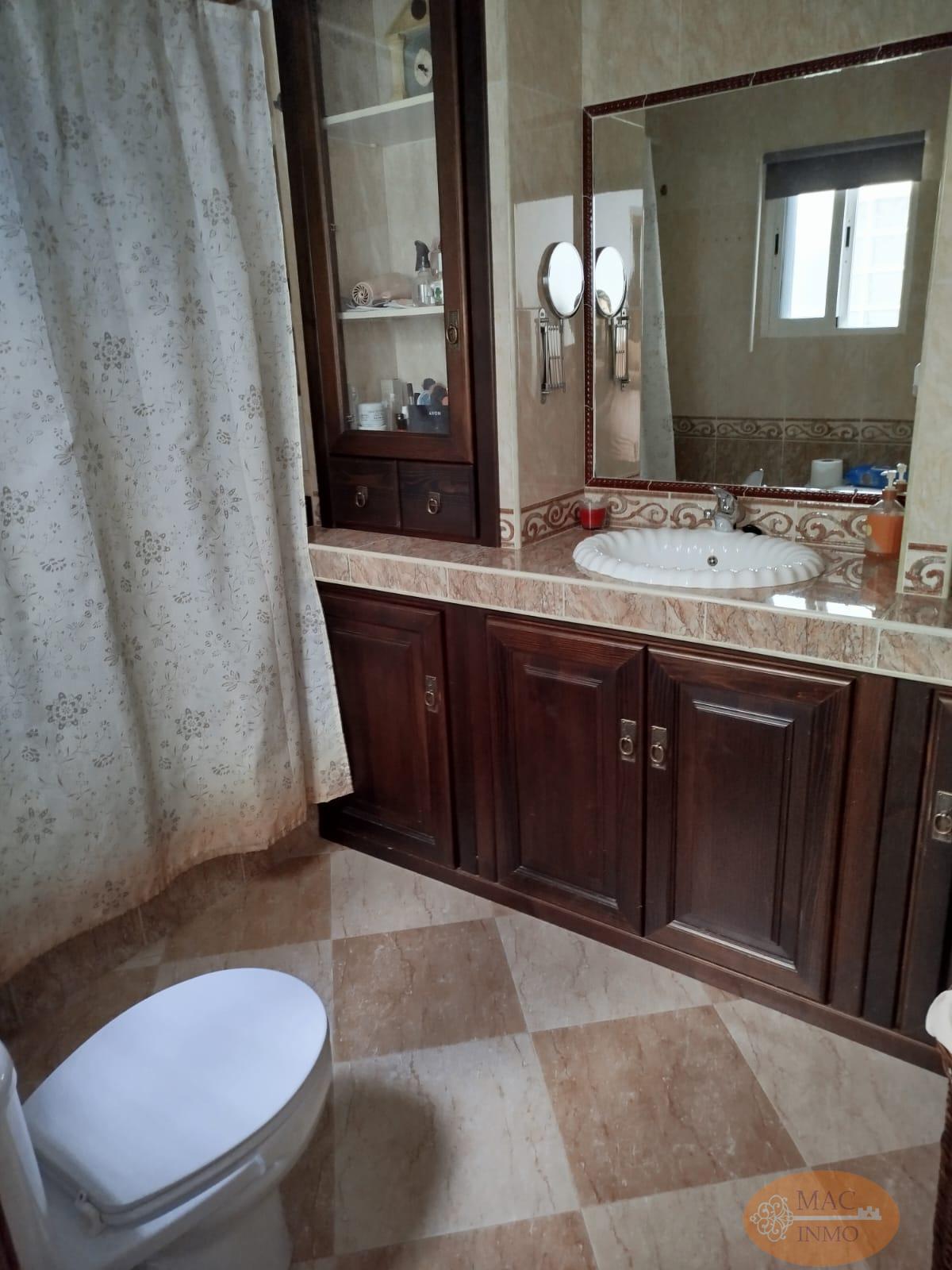 For sale of house in Puerto Serrano