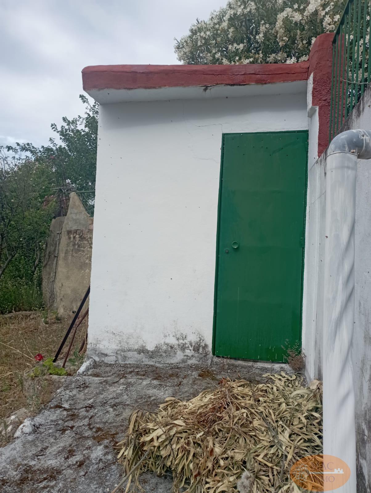 For sale of rural property in Puerto Serrano