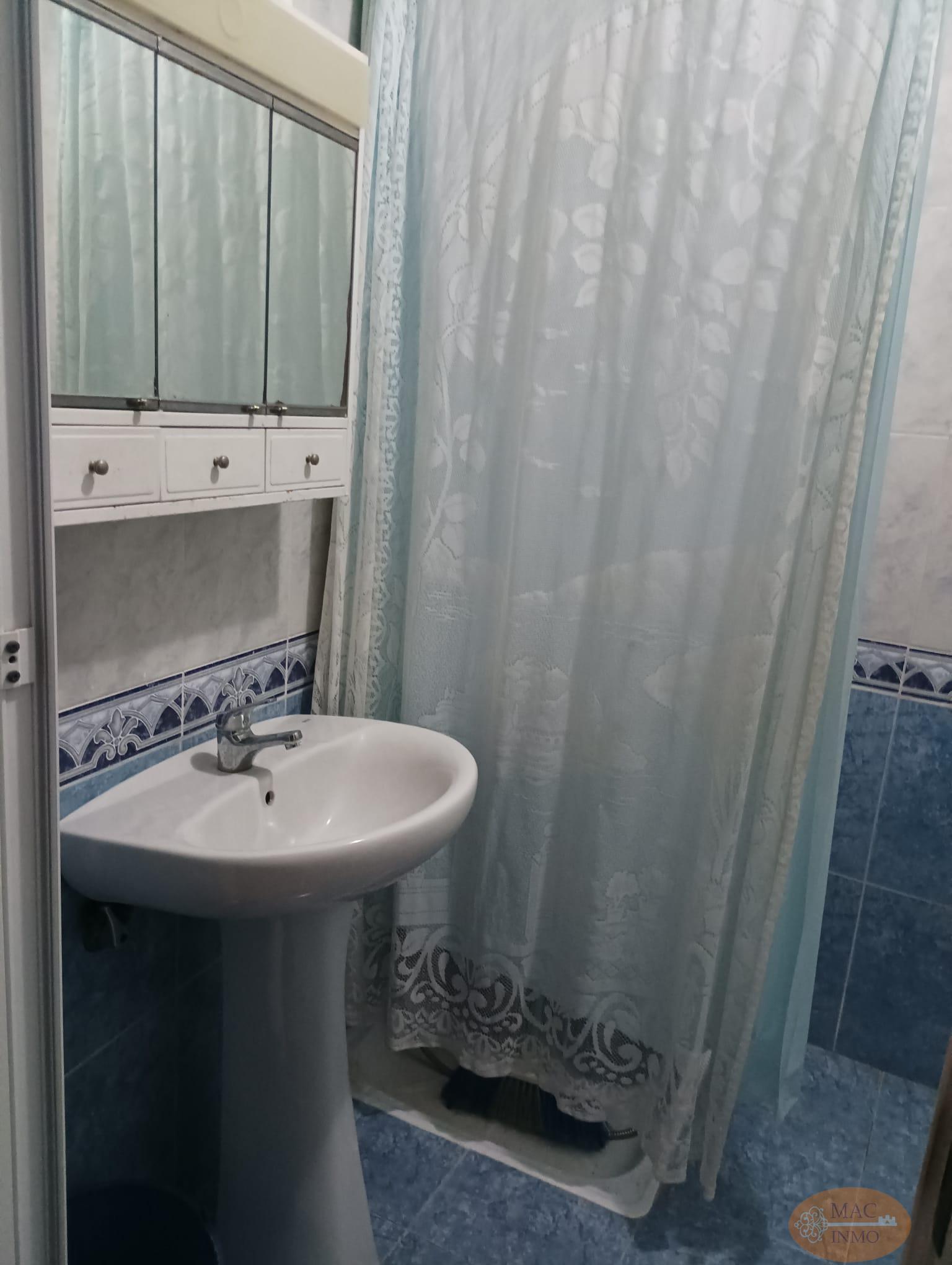 For sale of house in Puerto Serrano