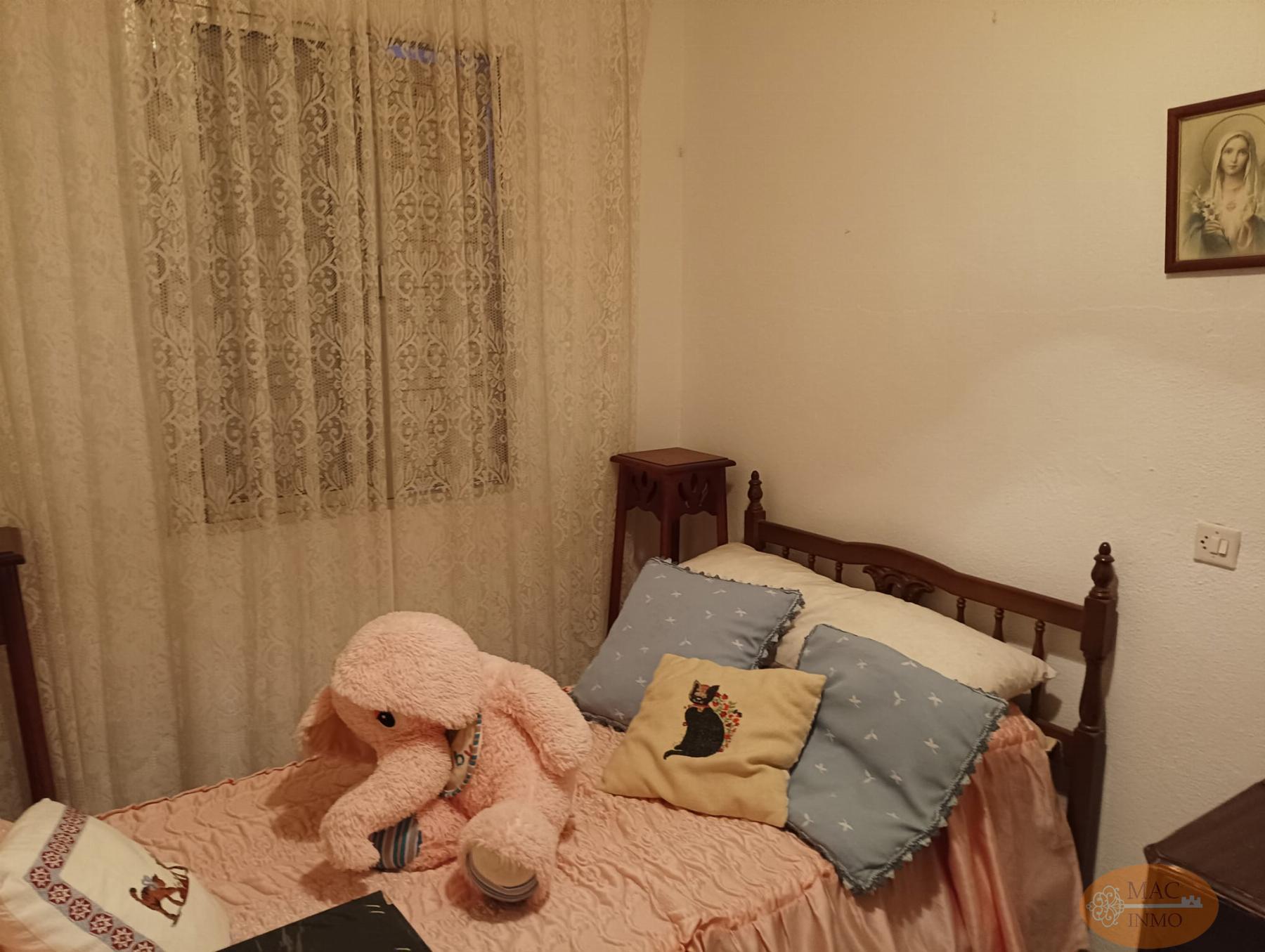 For sale of house in Puerto Serrano