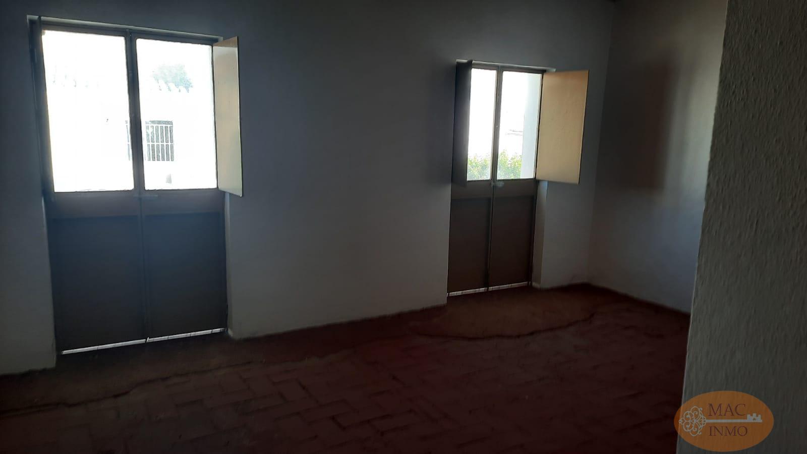 For sale of house in Puerto Serrano