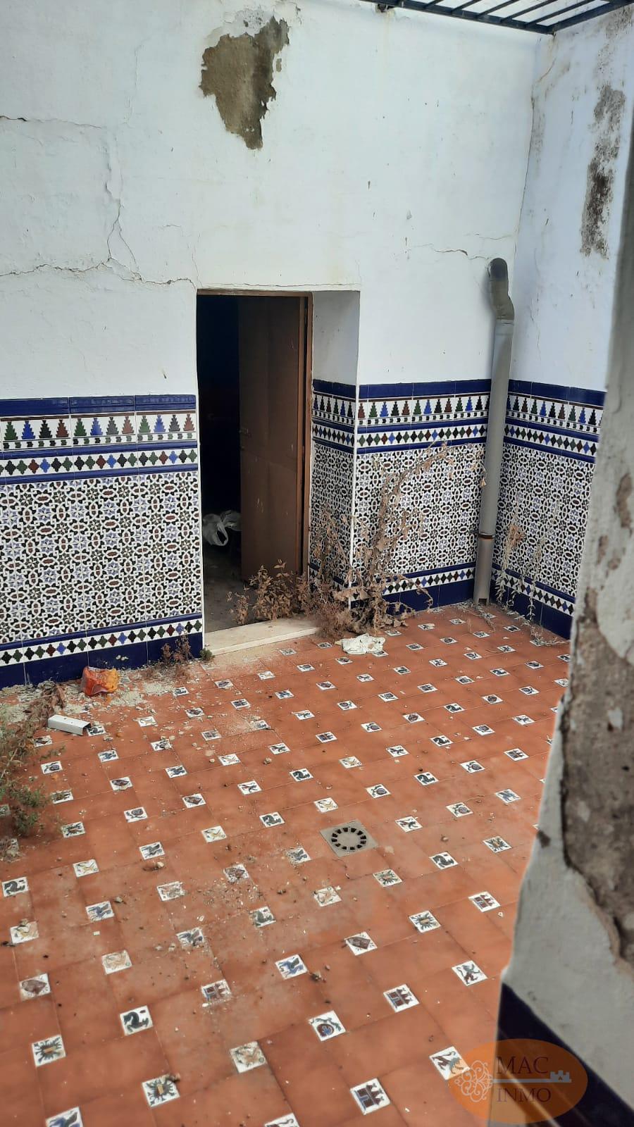 For sale of house in Puerto Serrano