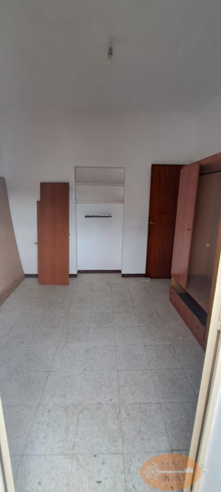 For sale of house in Puerto Serrano