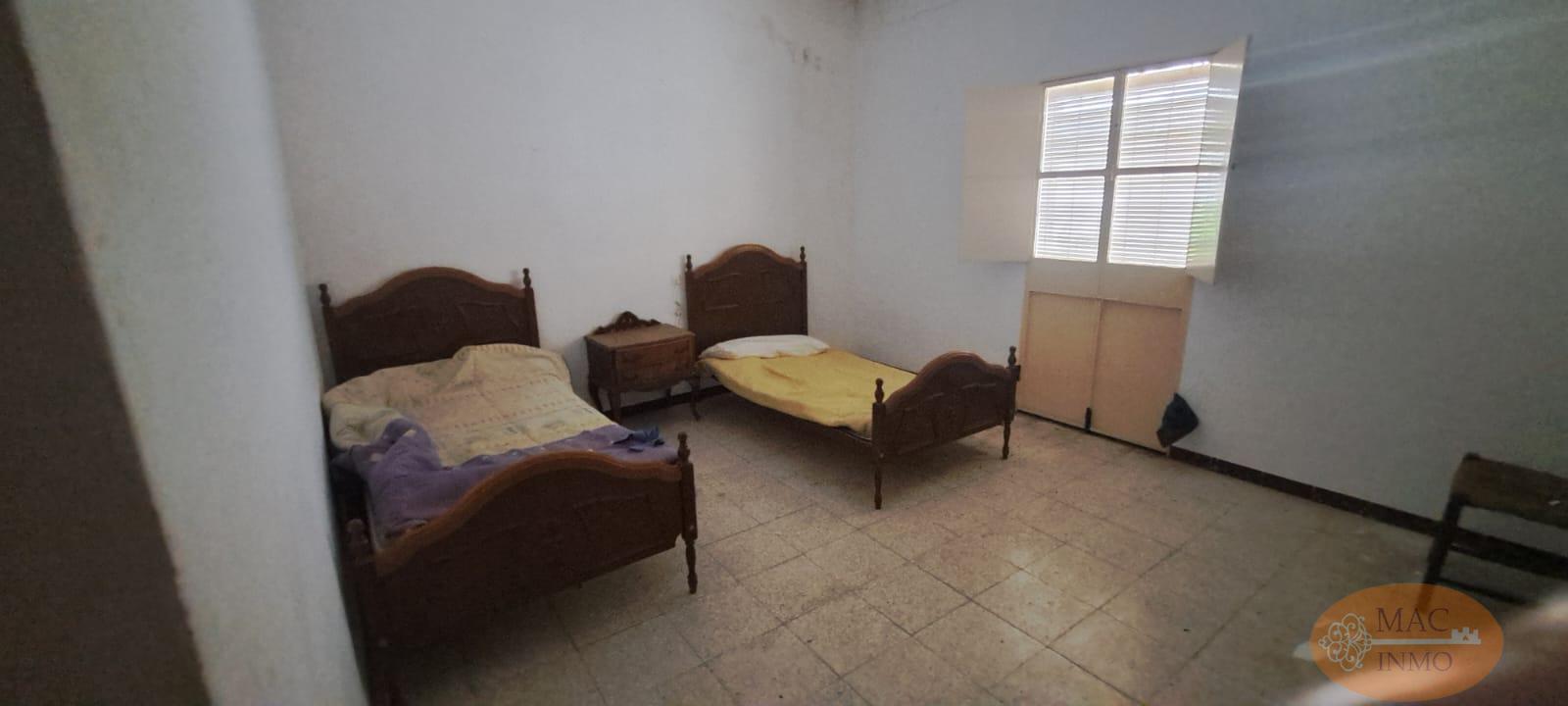 For sale of house in Puerto Serrano
