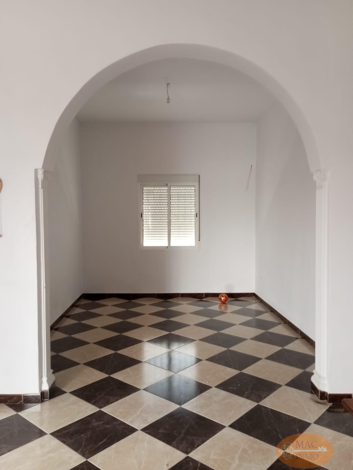 For sale of house in Puerto Serrano