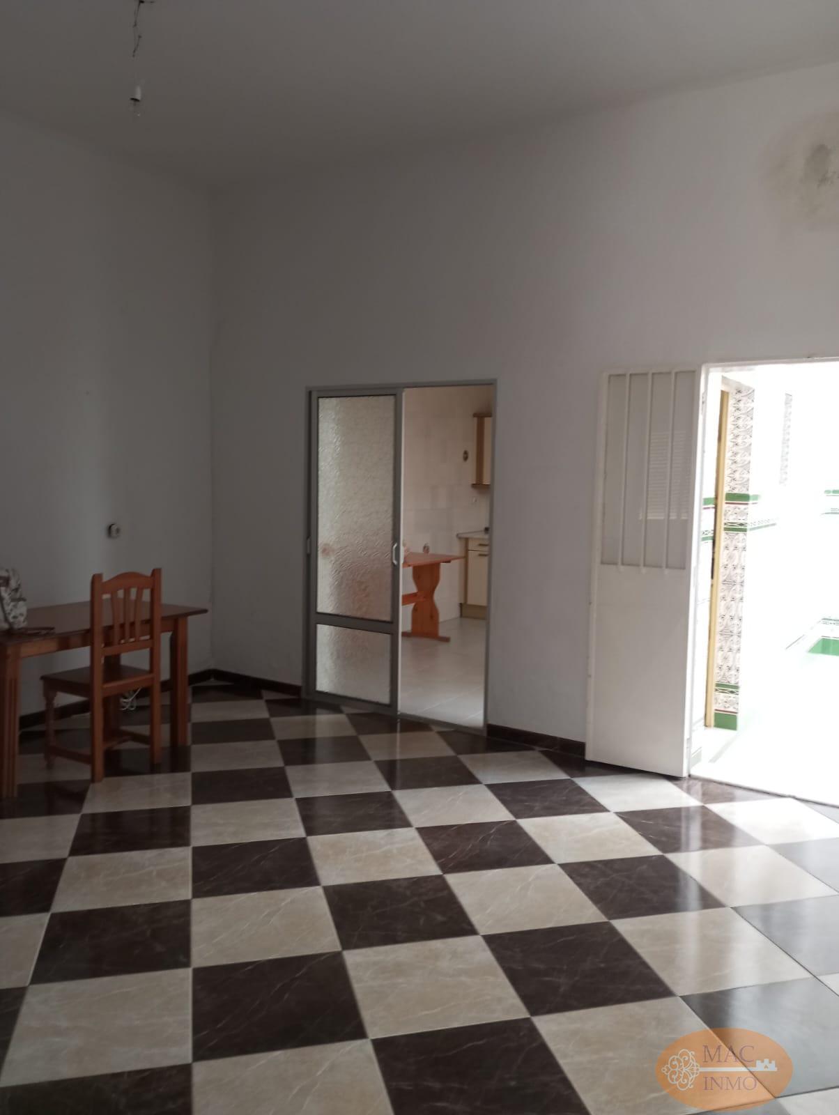 For sale of house in Puerto Serrano