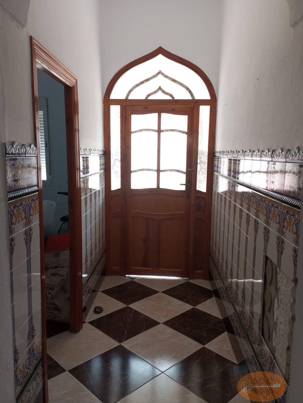 For sale of house in Puerto Serrano