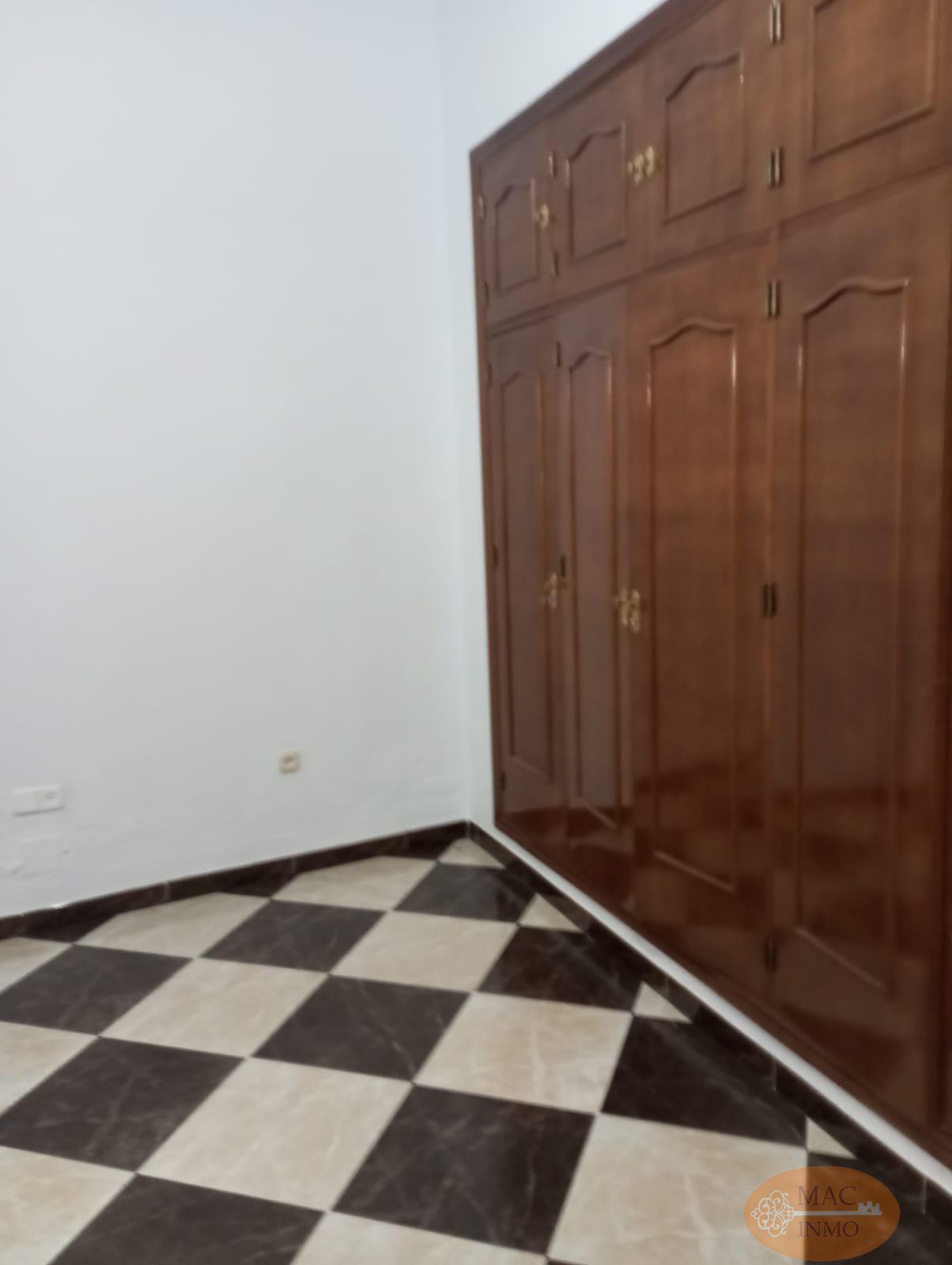 For sale of house in Puerto Serrano